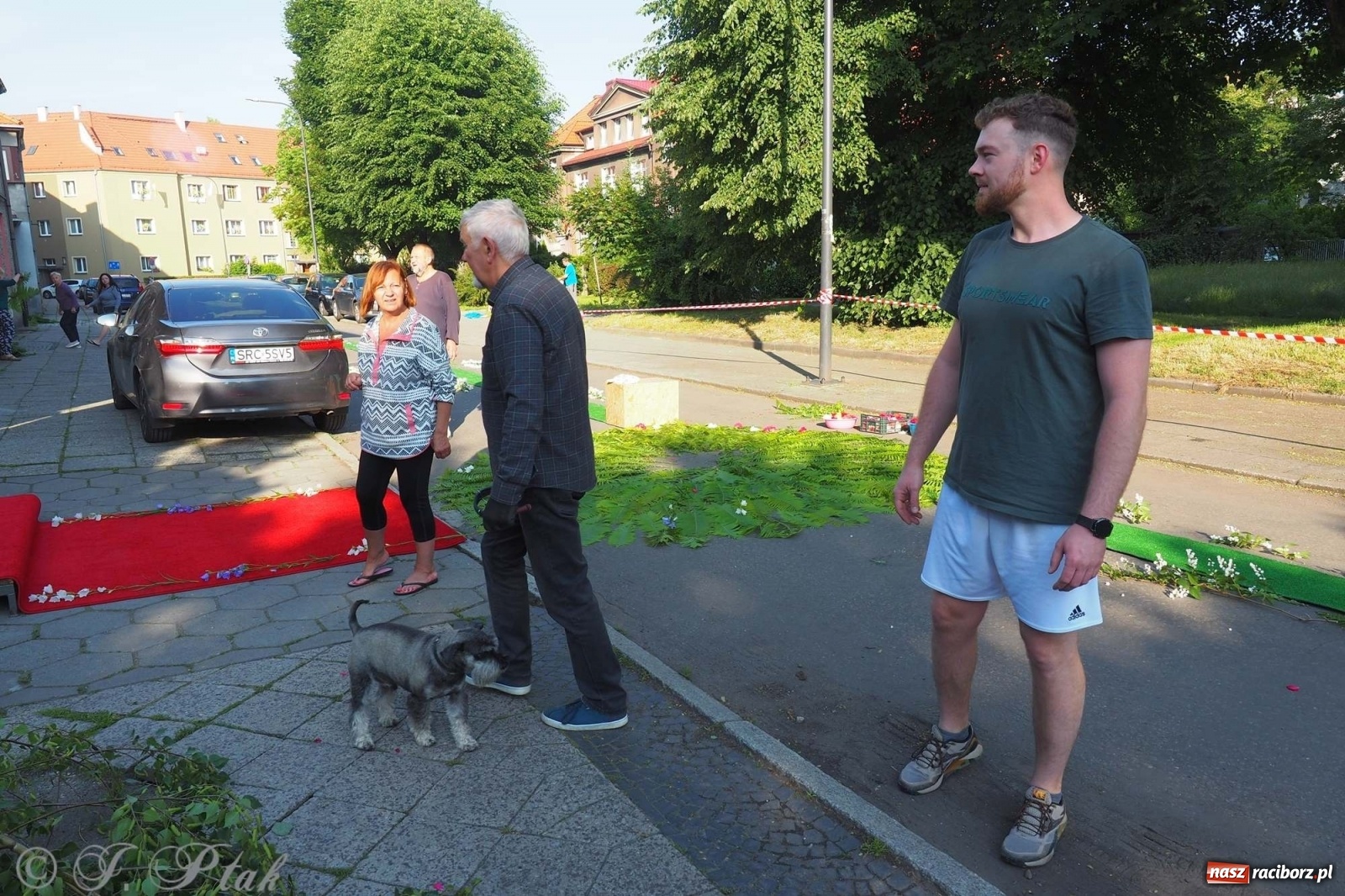 Zdjęcie w galerii na portalu naszraciborz.pl: Parafie NSPJ i Matki Bożej gotowe na Boże Ciało wiadomości z regionu