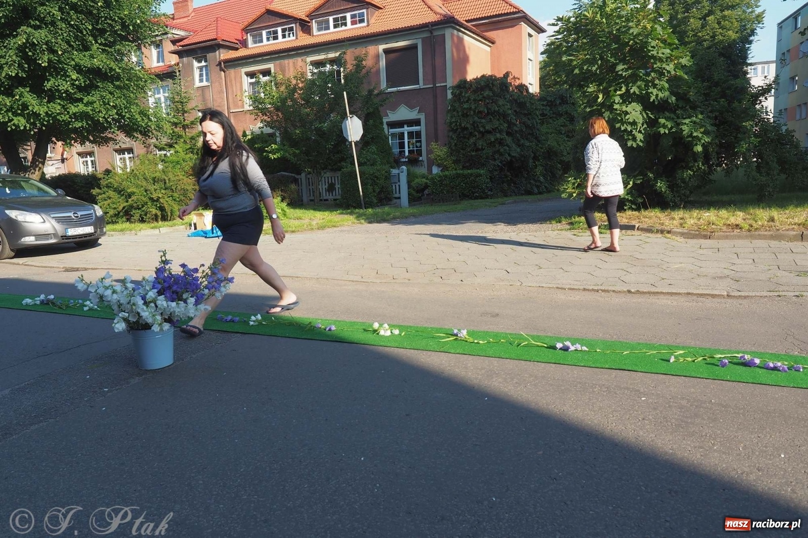 Zdjęcie w galerii na portalu naszraciborz.pl: Parafie NSPJ i Matki Bożej gotowe na Boże Ciało wiadomości z regionu