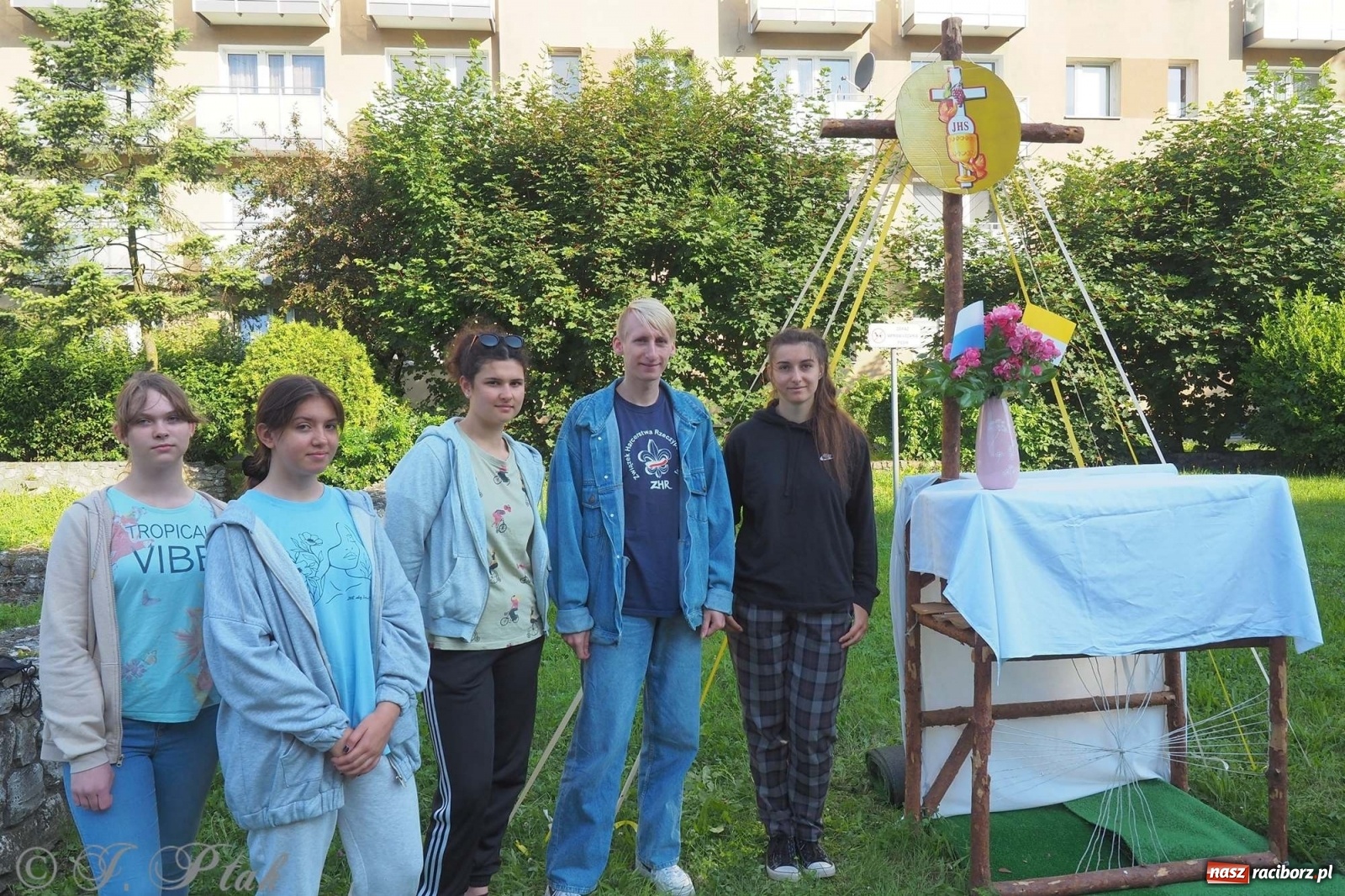 Zdjęcie w galerii na portalu naszraciborz.pl: Parafie NSPJ i Matki Bożej gotowe na Boże Ciało wiadomości z regionu