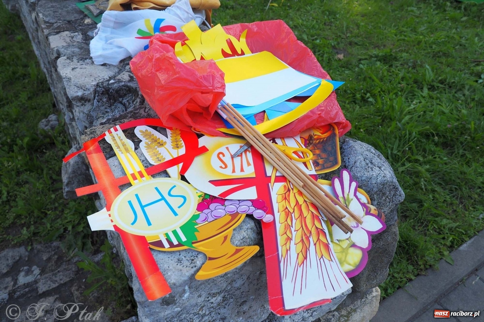 Zdjęcie w galerii na portalu naszraciborz.pl: Parafie NSPJ i Matki Bożej gotowe na Boże Ciało wiadomości z regionu