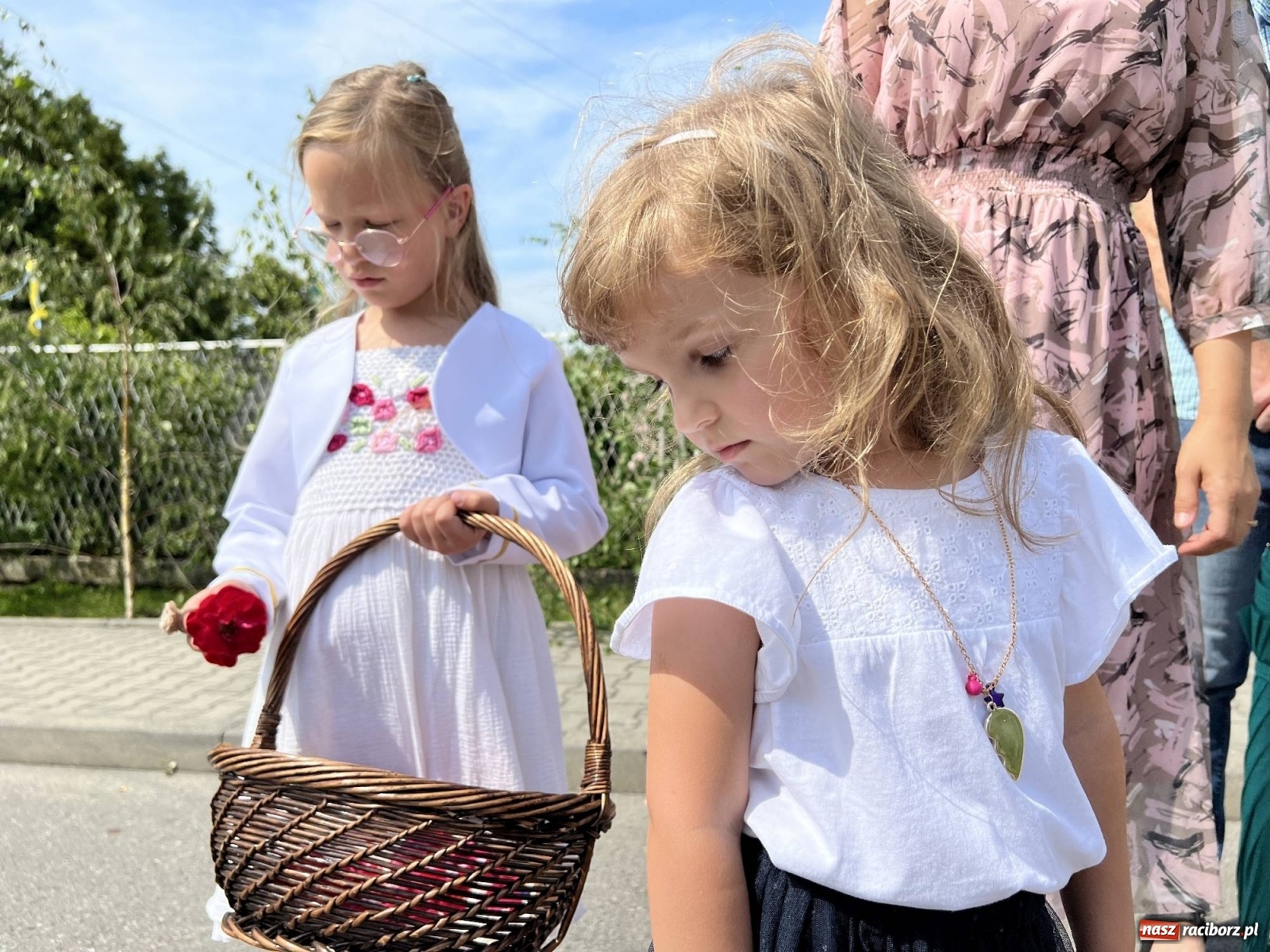 Zdjęcie w galerii na portalu naszraciborz.pl: Procesja Bożego Ciała w Raciborzu-Brzeziu. Przed rokiem 800-lecia wiadomości z regionu