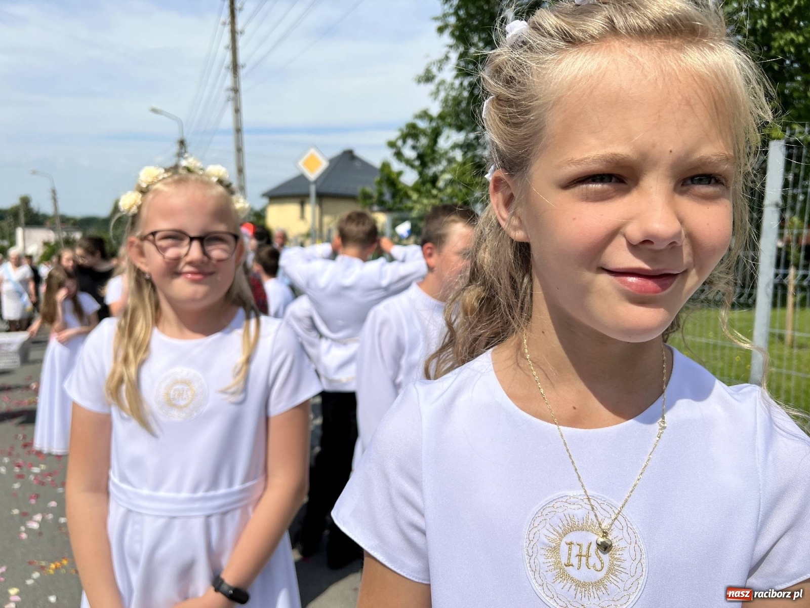 Zdjęcie w galerii na portalu naszraciborz.pl: Procesja Bożego Ciała w Raciborzu-Brzeziu. Przed rokiem 800-lecia wiadomości z regionu