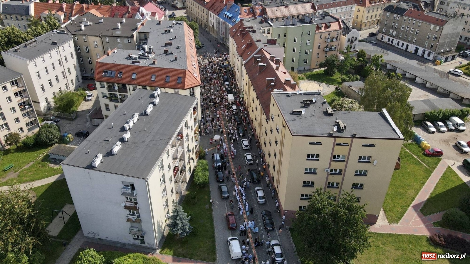 Zdjęcie w galerii na portalu naszraciborz.pl: Boże Ciało na starym mieście w Raciborzu [FOTO i WIDEO] wiadomości z regionu