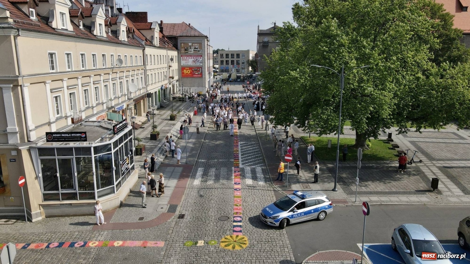 Zdjęcie w galerii na portalu naszraciborz.pl: Boże Ciało na starym mieście w Raciborzu [FOTO i WIDEO] wiadomości z regionu