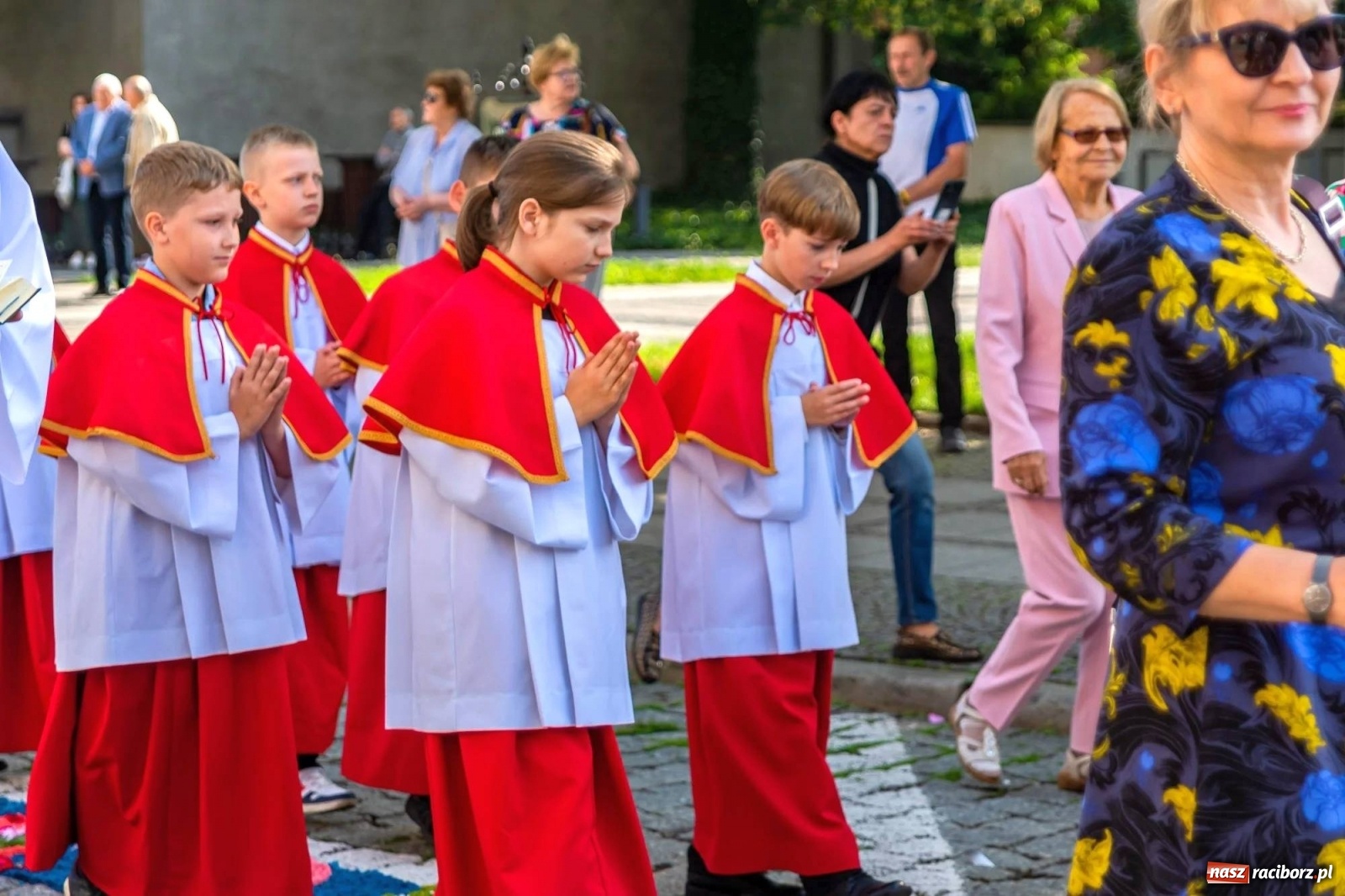 Zdjęcie w galerii na portalu naszraciborz.pl: Boże Ciało na starym mieście w Raciborzu [FOTO i WIDEO] wiadomości z regionu