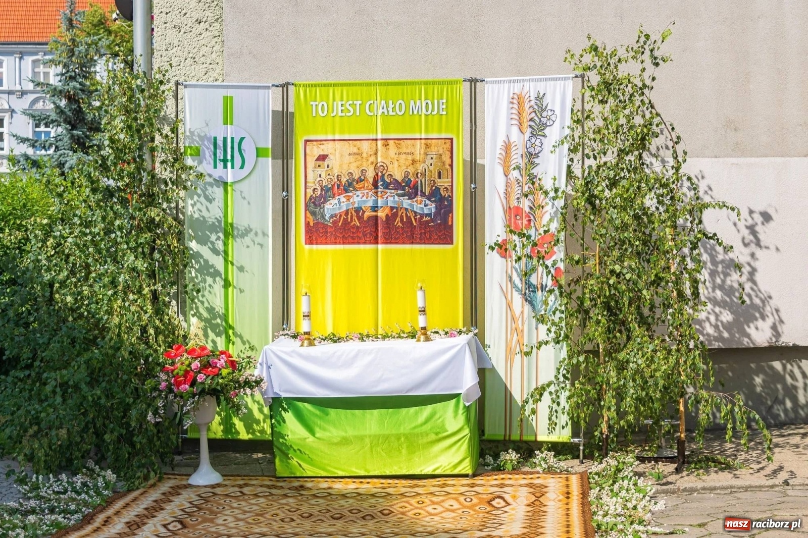 Zdjęcie w galerii na portalu naszraciborz.pl: Boże Ciało na starym mieście w Raciborzu [FOTO i WIDEO] wiadomości z regionu