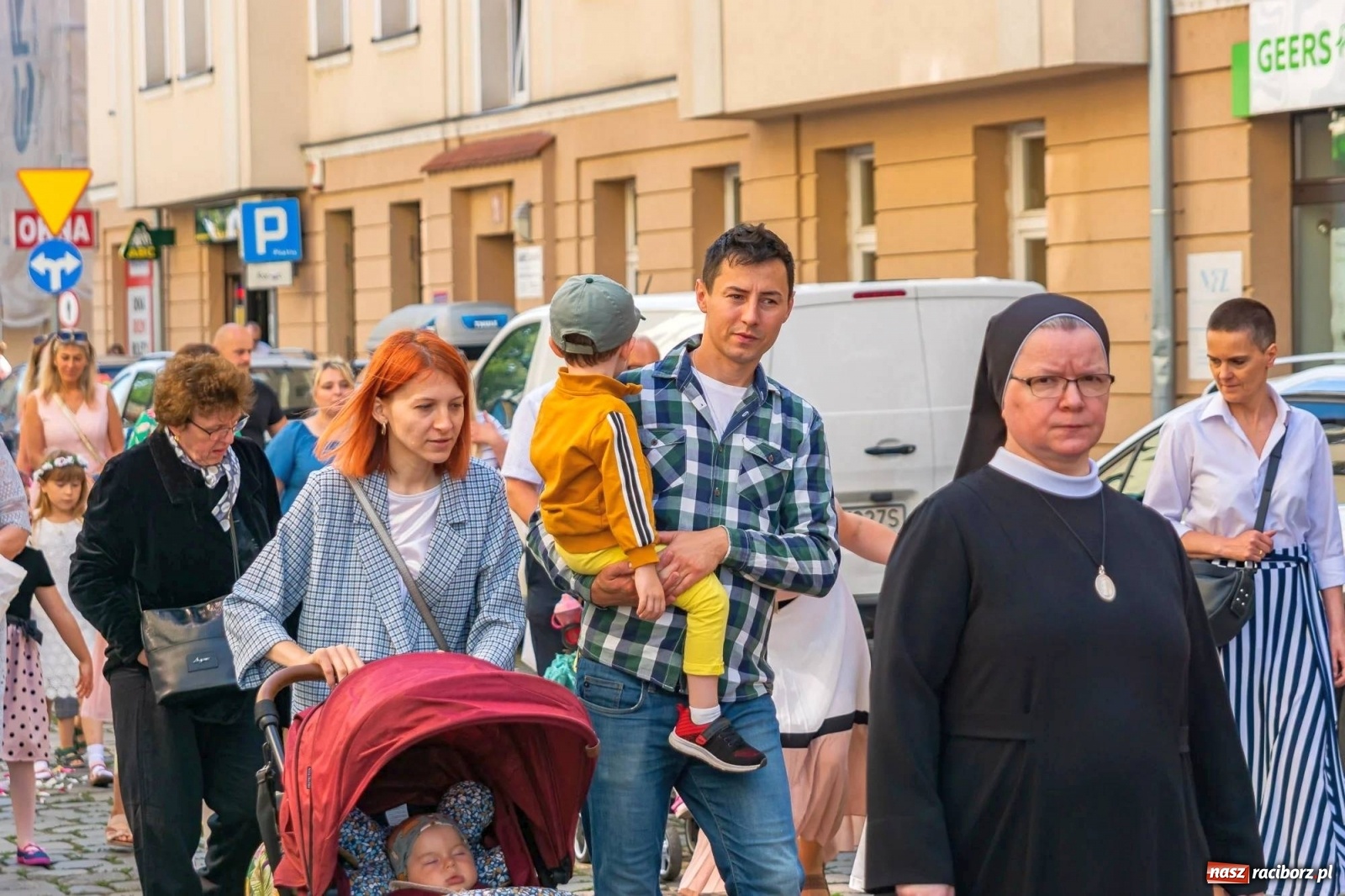 Zdjęcie w galerii na portalu naszraciborz.pl: Boże Ciało na starym mieście w Raciborzu [FOTO i WIDEO] wiadomości z regionu