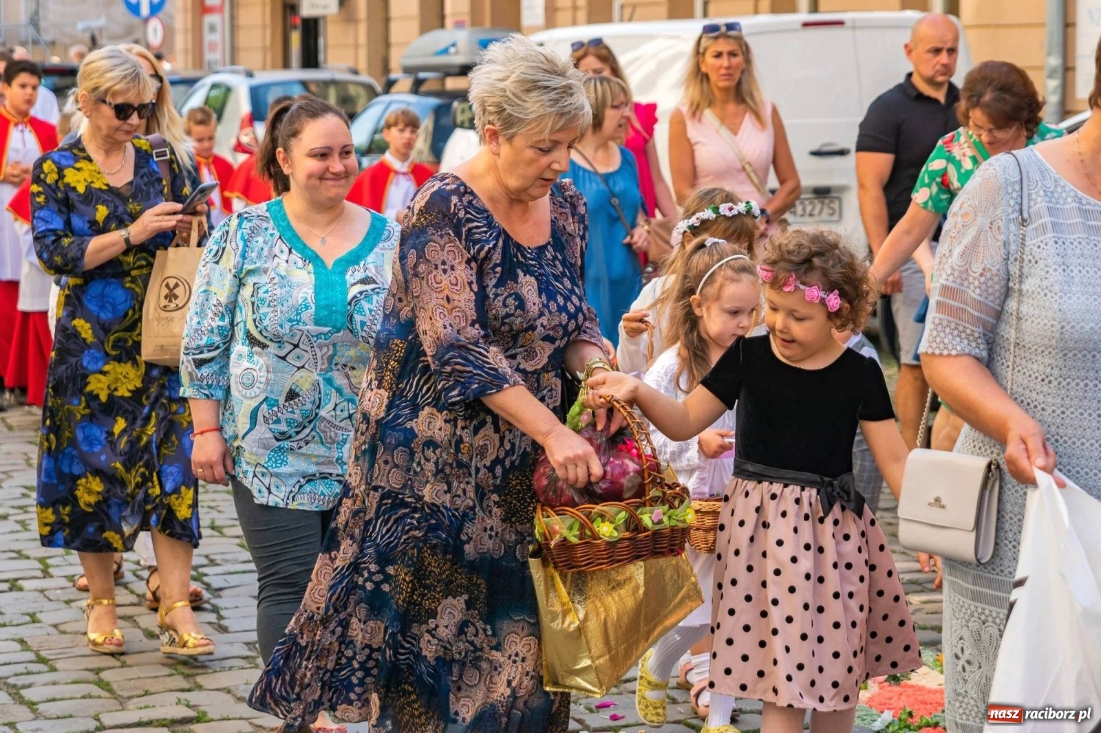 Zdjęcie w galerii na portalu naszraciborz.pl: Boże Ciało na starym mieście w Raciborzu [FOTO i WIDEO] wiadomości z regionu