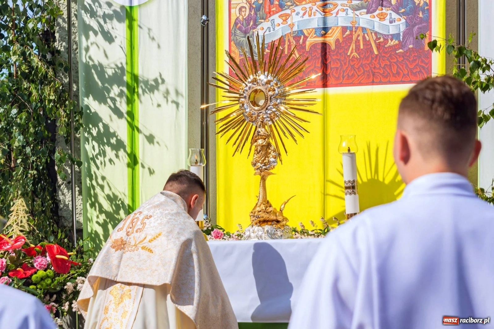 Zdjęcie w galerii na portalu naszraciborz.pl: Boże Ciało na starym mieście w Raciborzu [FOTO i WIDEO] wiadomości z regionu