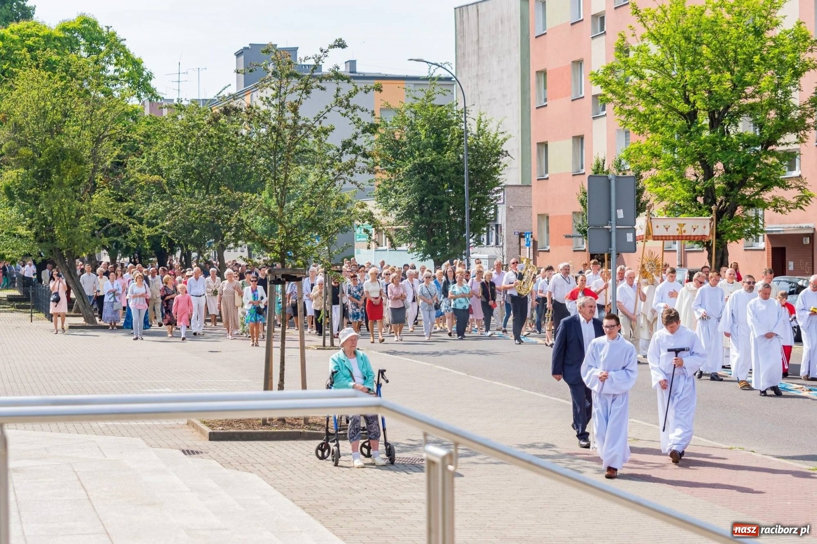 Zdjęcie w galerii na portalu naszraciborz.pl: Boże Ciało na starym mieście w Raciborzu [FOTO i WIDEO] wiadomości z regionu