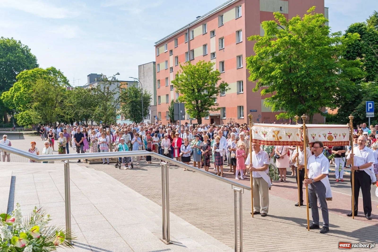 Zdjęcie w galerii na portalu naszraciborz.pl: Boże Ciało na starym mieście w Raciborzu [FOTO i WIDEO] wiadomości z regionu