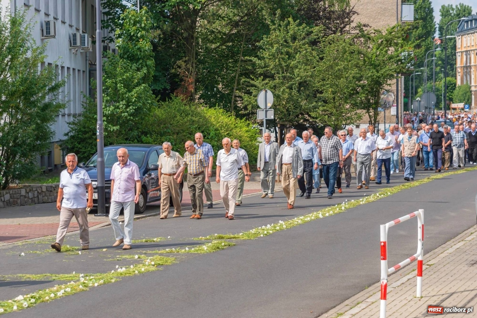 Zdjęcie w galerii na portalu naszraciborz.pl: Boże Ciało na starym mieście w Raciborzu [FOTO i WIDEO] wiadomości z regionu