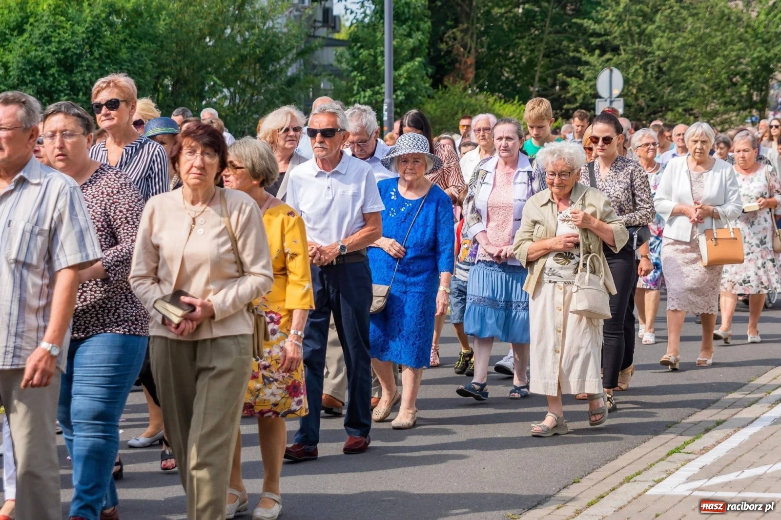 Zdjęcie w galerii na portalu naszraciborz.pl: Boże Ciało na starym mieście w Raciborzu [FOTO i WIDEO] wiadomości z regionu