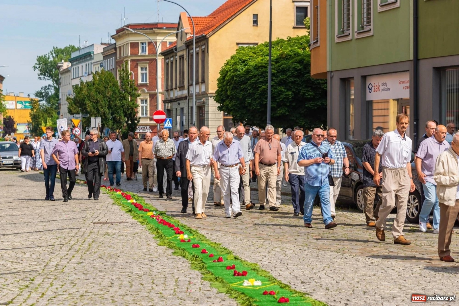Zdjęcie w galerii na portalu naszraciborz.pl: Boże Ciało na starym mieście w Raciborzu [FOTO i WIDEO] wiadomości z regionu