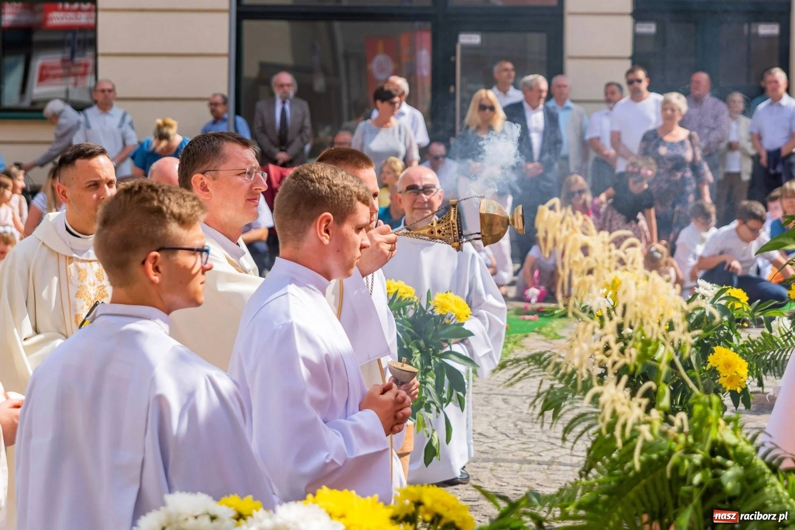 Zdjęcie w galerii na portalu naszraciborz.pl: Boże Ciało na starym mieście w Raciborzu [FOTO i WIDEO] wiadomości z regionu