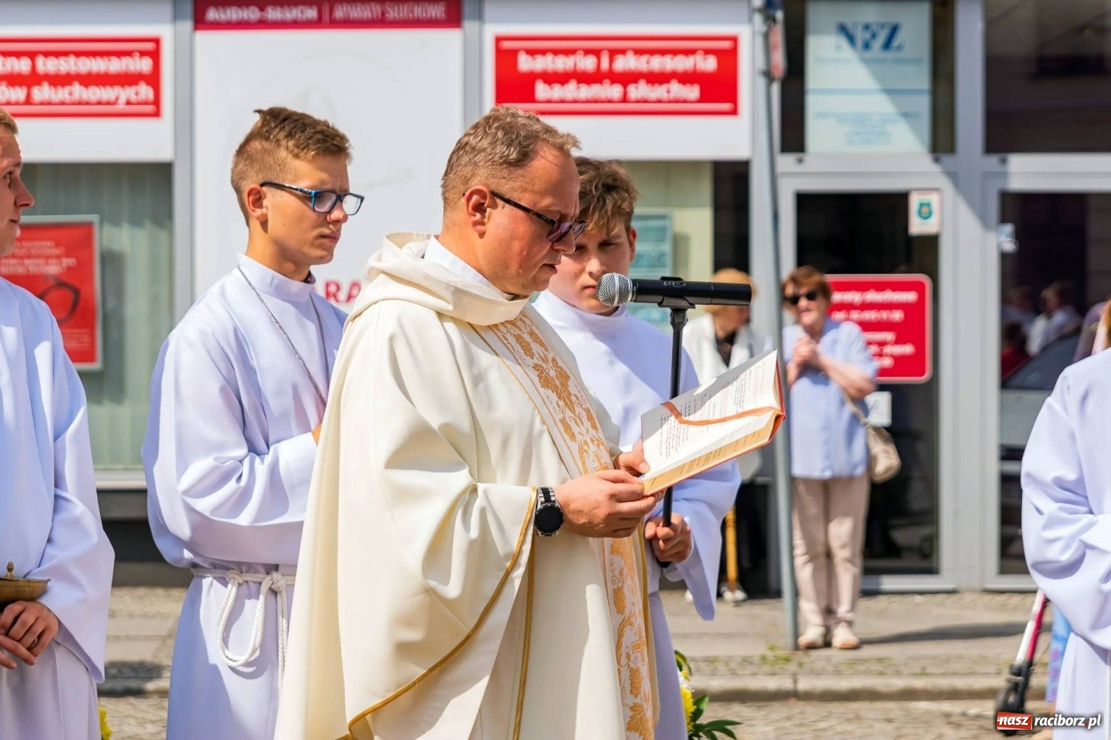 Zdjęcie w galerii na portalu naszraciborz.pl: Boże Ciało na starym mieście w Raciborzu [FOTO i WIDEO] wiadomości z regionu