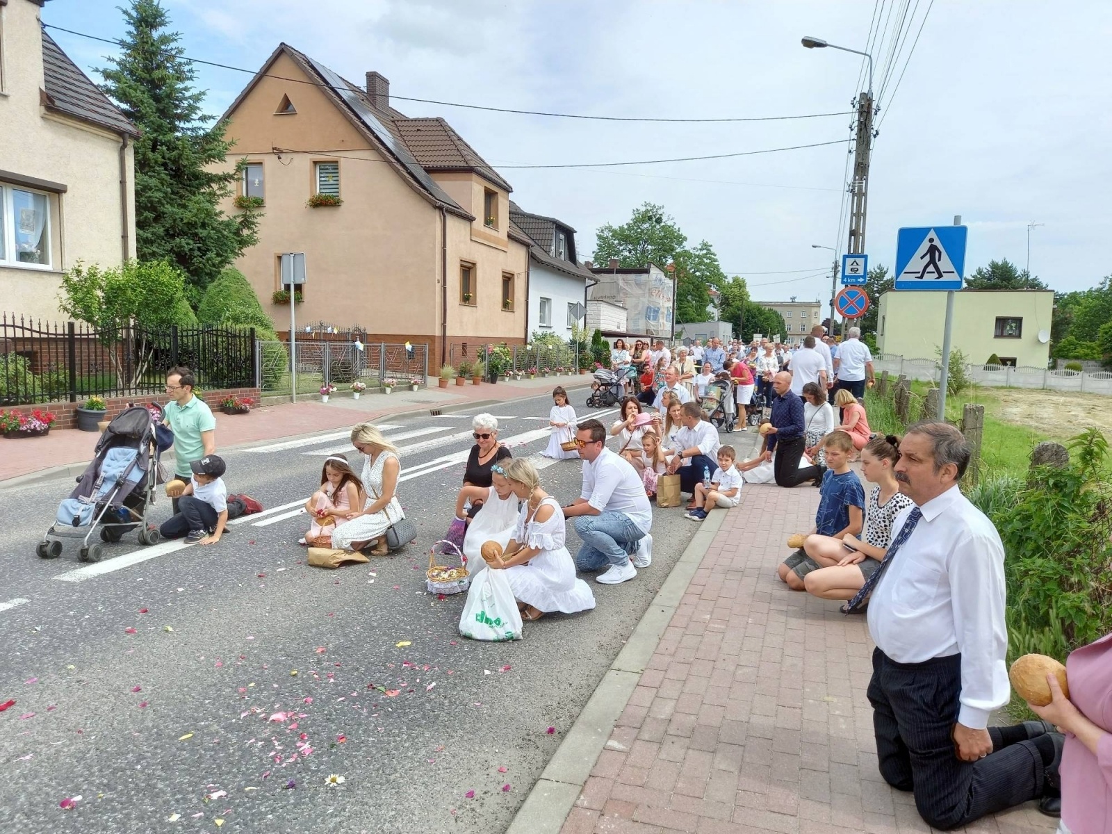 Zdjęcie w galerii na portalu naszraciborz.pl: Boże Ciało na Starej Wsi w Raciborzu wiadomości z regionu