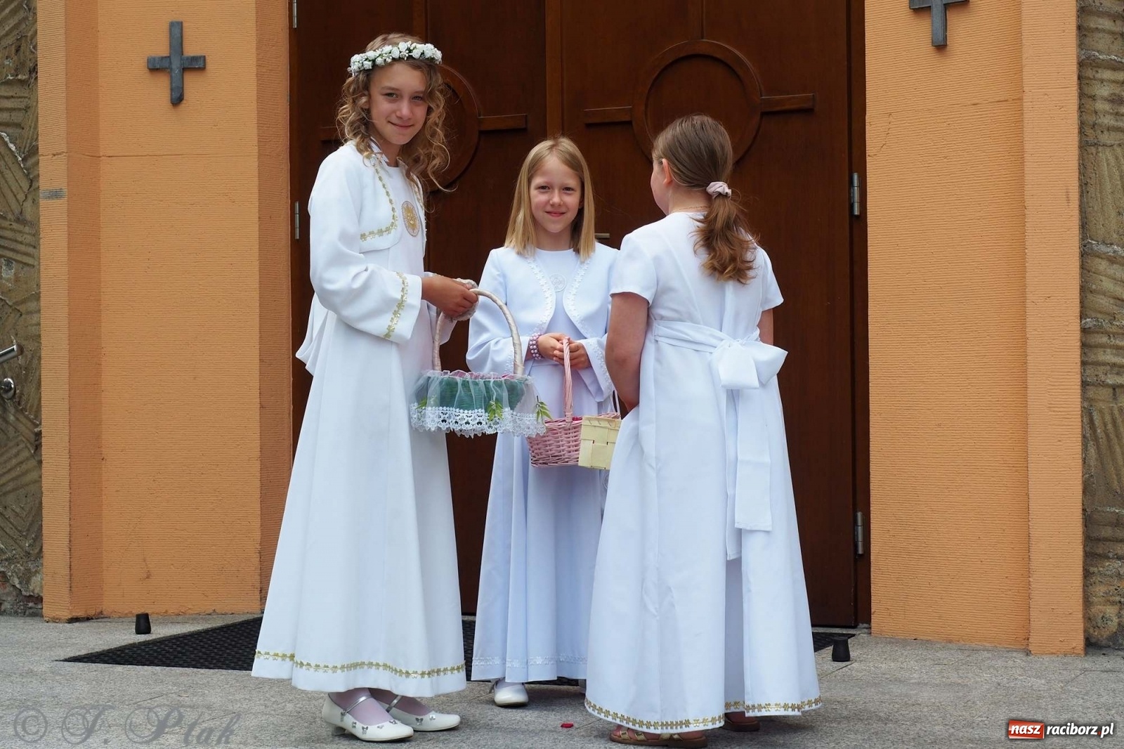 Zdjęcie w galerii na portalu naszraciborz.pl: Boże Ciało w największej raciborskiej parafii [FOTO i WIDEO] wiadomości z regionu