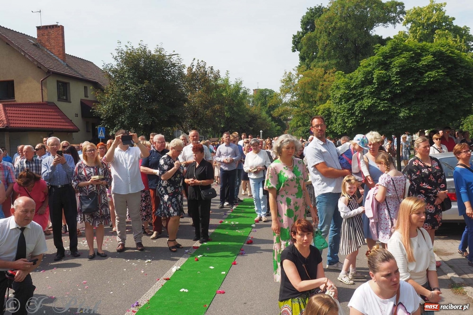 Zdjęcie w galerii na portalu naszraciborz.pl: Boże Ciało w największej raciborskiej parafii [FOTO i WIDEO] wiadomości z regionu