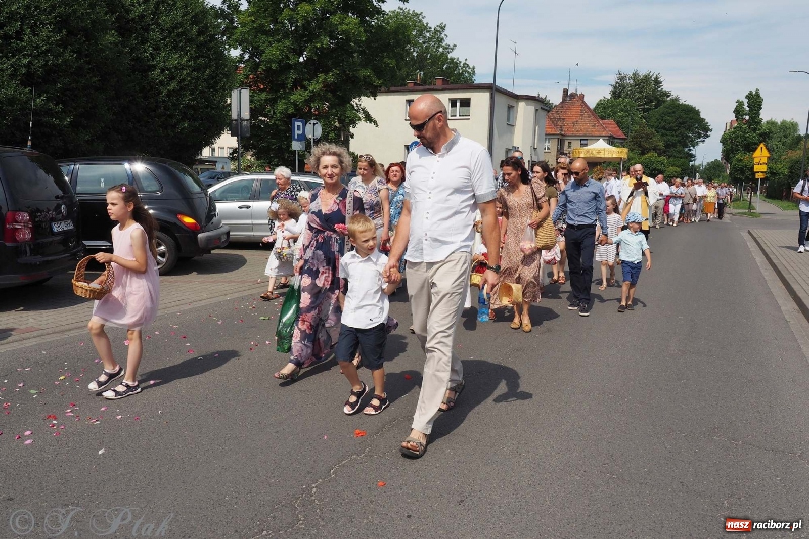 Zdjęcie w galerii na portalu naszraciborz.pl: Boże Ciało w największej raciborskiej parafii [FOTO i WIDEO] wiadomości z regionu