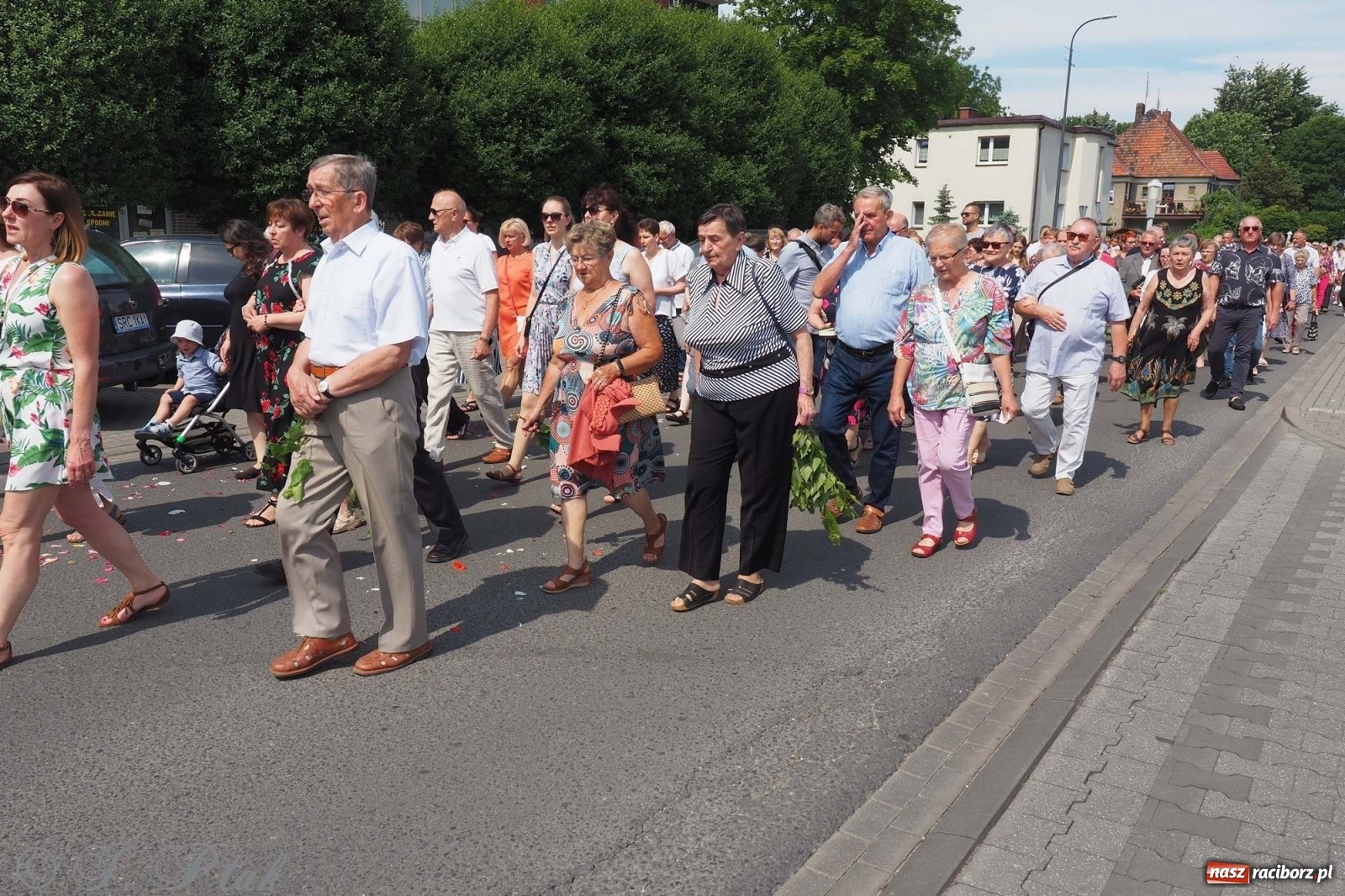 Zdjęcie w galerii na portalu naszraciborz.pl: Boże Ciało w największej raciborskiej parafii [FOTO i WIDEO] wiadomości z regionu
