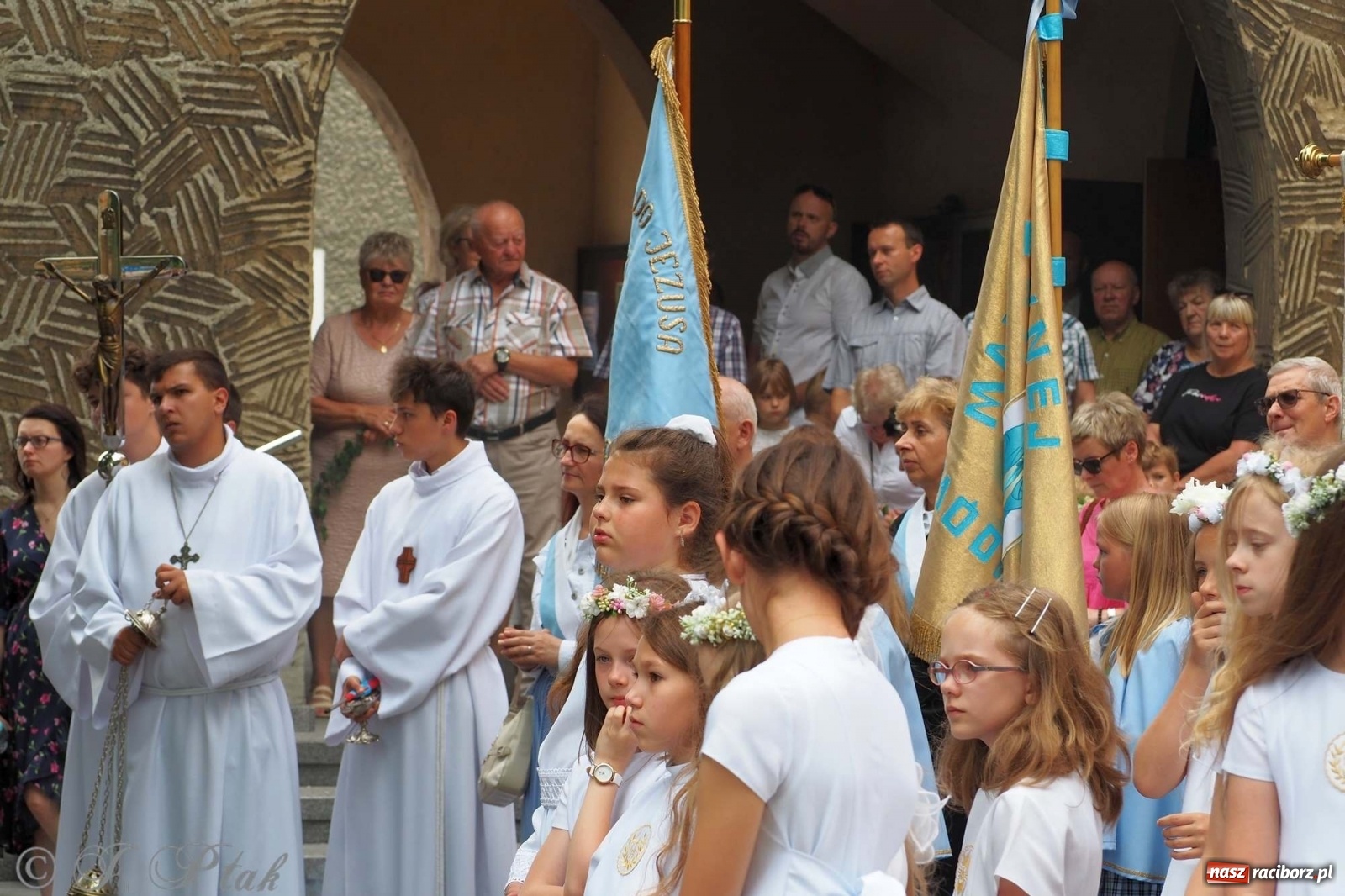 Zdjęcie w galerii na portalu naszraciborz.pl: Boże Ciało w największej raciborskiej parafii [FOTO i WIDEO] wiadomości z regionu
