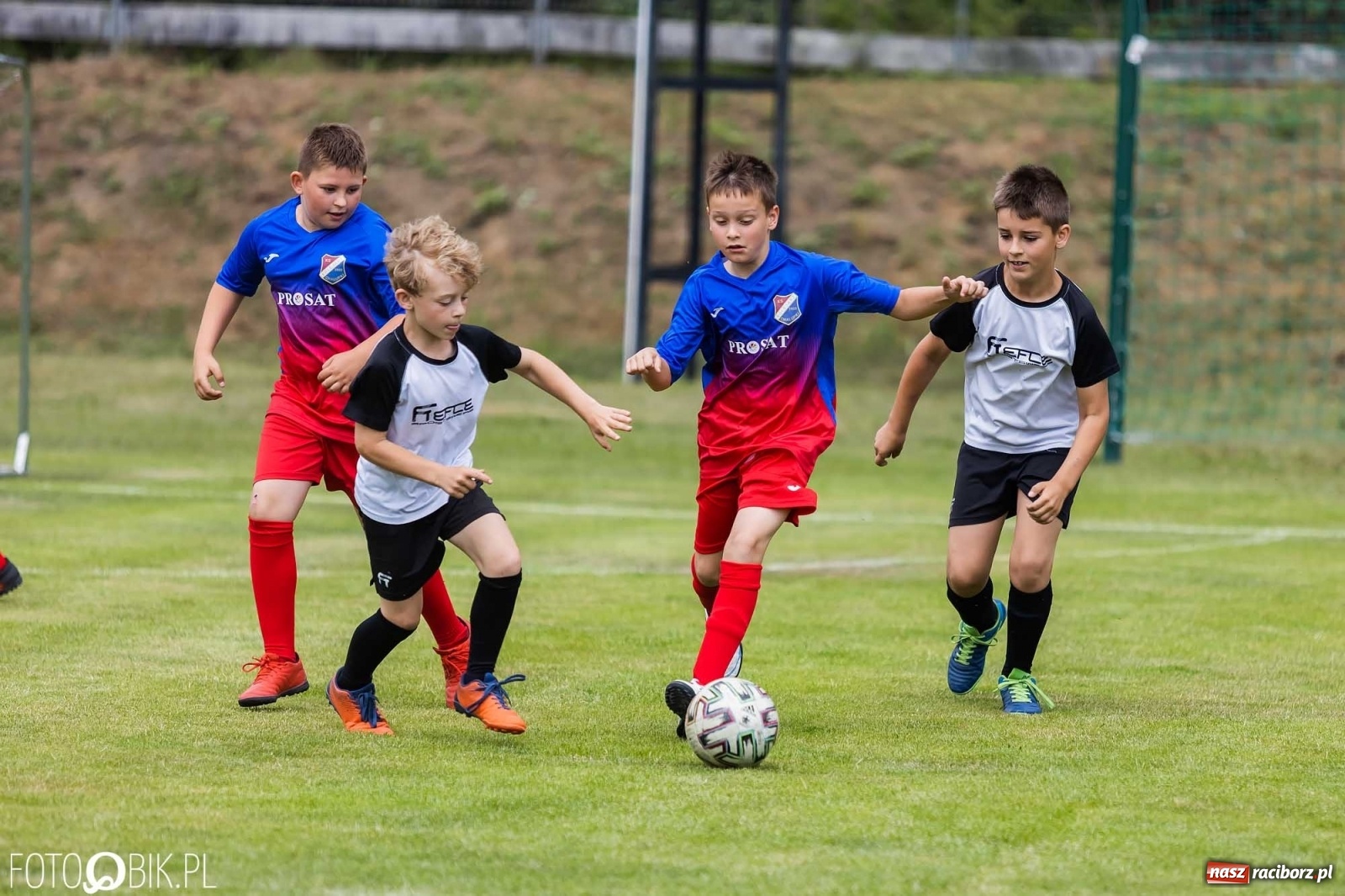 Zdjęcie w galerii na portalu naszraciborz.pl: Orlik Cup Nędza 2022. Zacięta rywalizacja rocznika 2013 i 2014 [FOTO] wiadomości z regionu