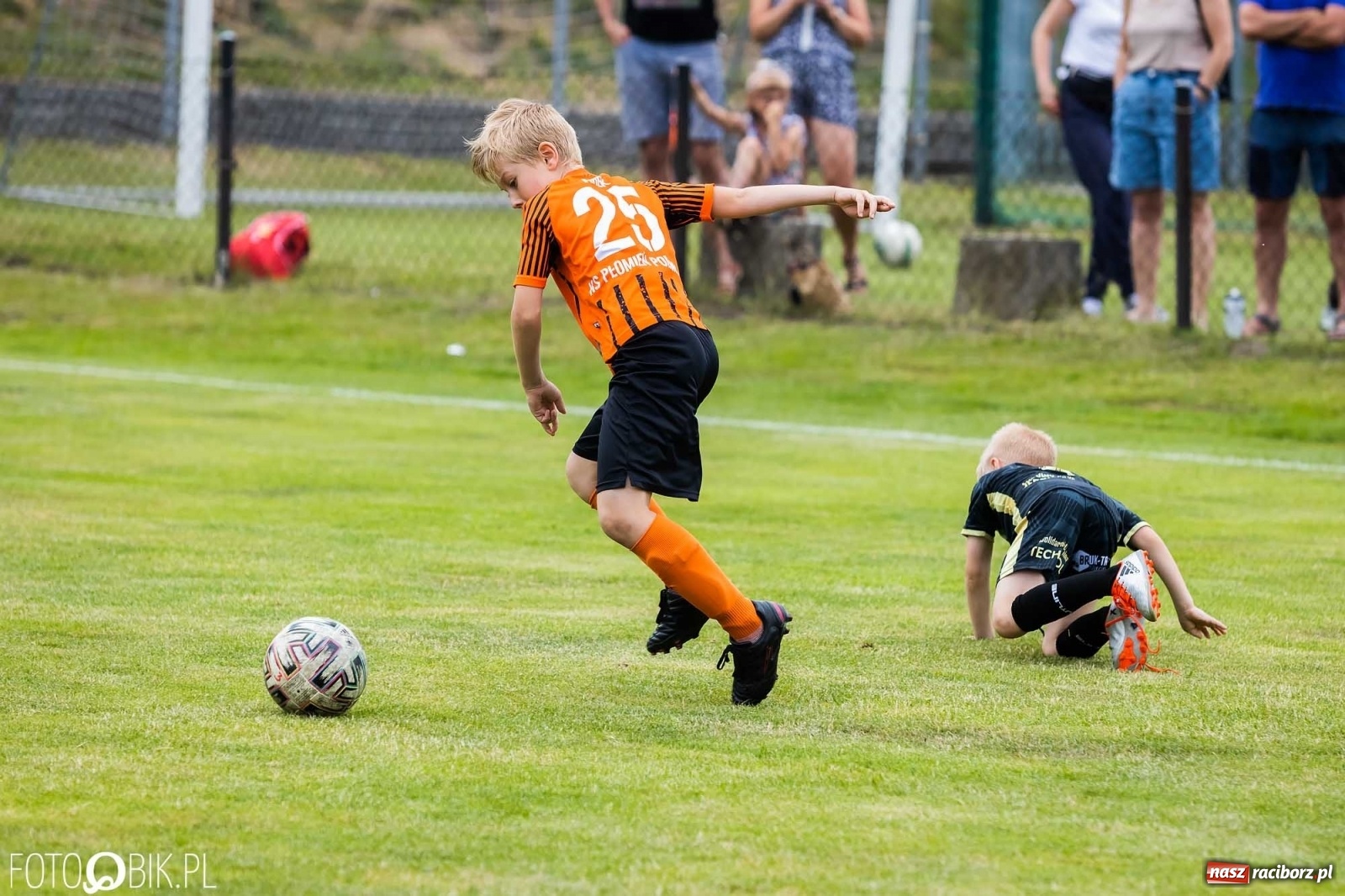 Zdjęcie w galerii na portalu naszraciborz.pl: Orlik Cup Nędza 2022. Zacięta rywalizacja rocznika 2013 i 2014 [FOTO] wiadomości z regionu
