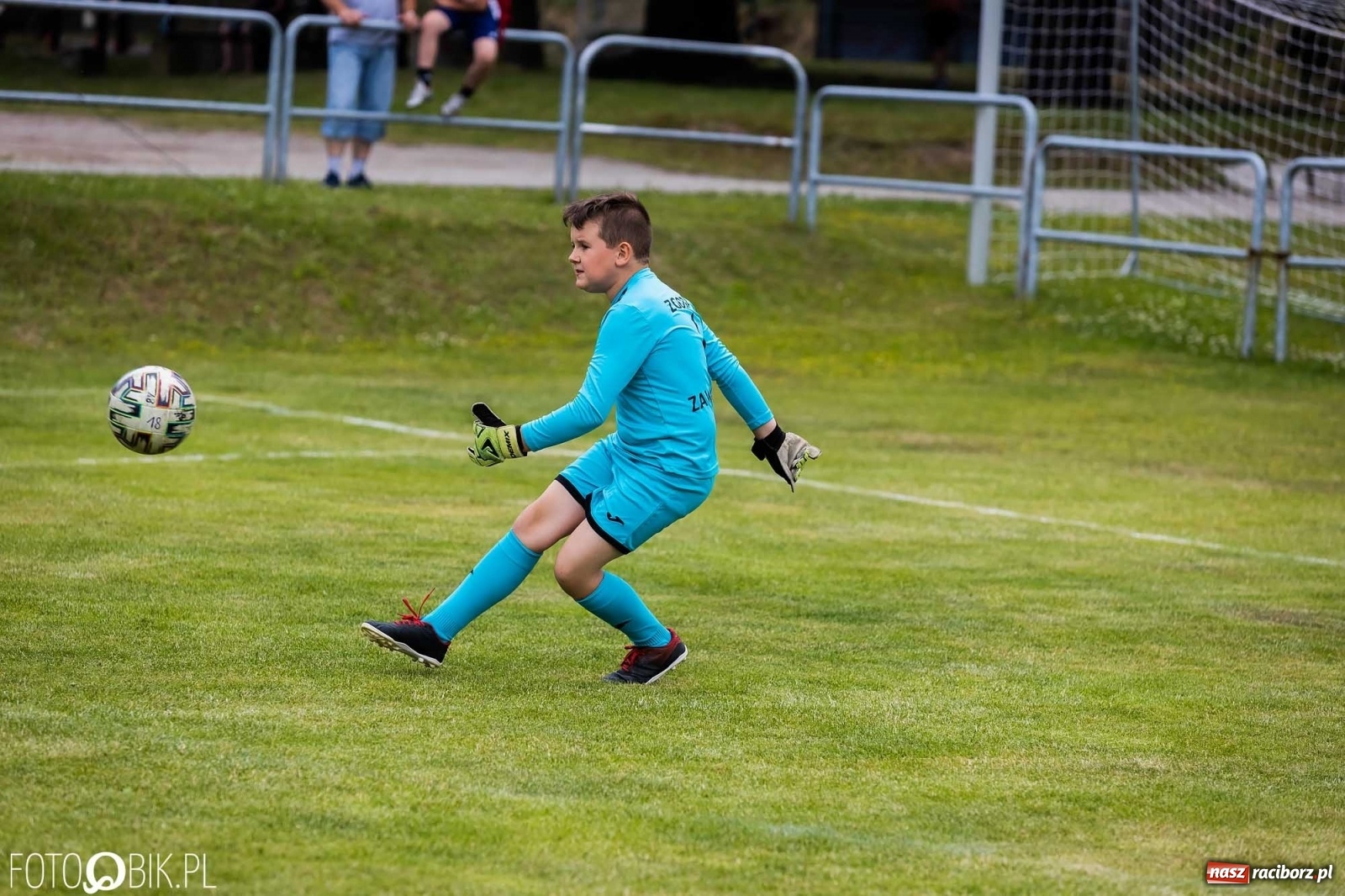 Zdjęcie w galerii na portalu naszraciborz.pl: Orlik Cup Nędza 2022. Zacięta rywalizacja rocznika 2013 i 2014 [FOTO] wiadomości z regionu
