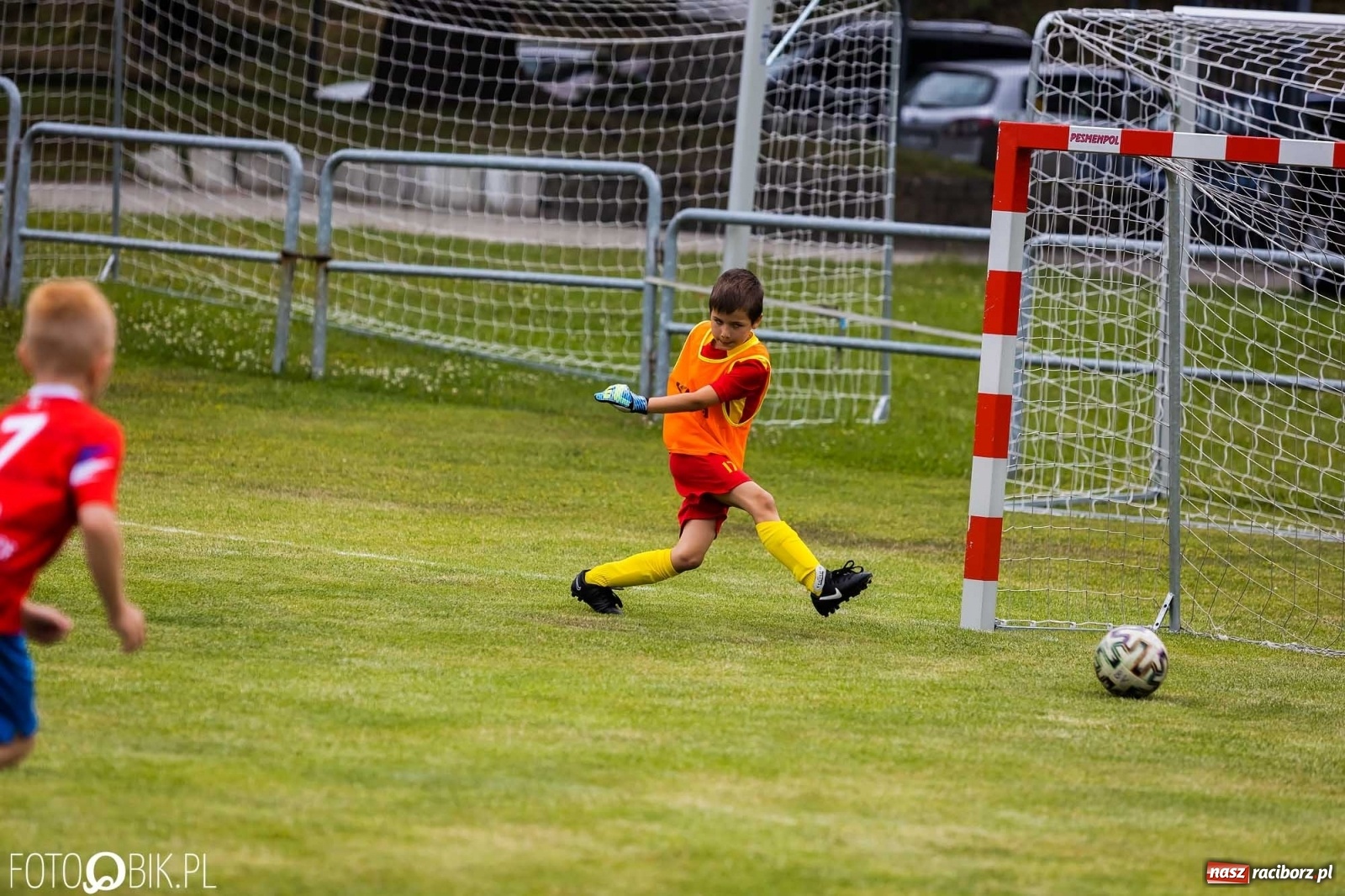 Zdjęcie w galerii na portalu naszraciborz.pl: Orlik Cup Nędza 2022. Zacięta rywalizacja rocznika 2013 i 2014 [FOTO] wiadomości z regionu