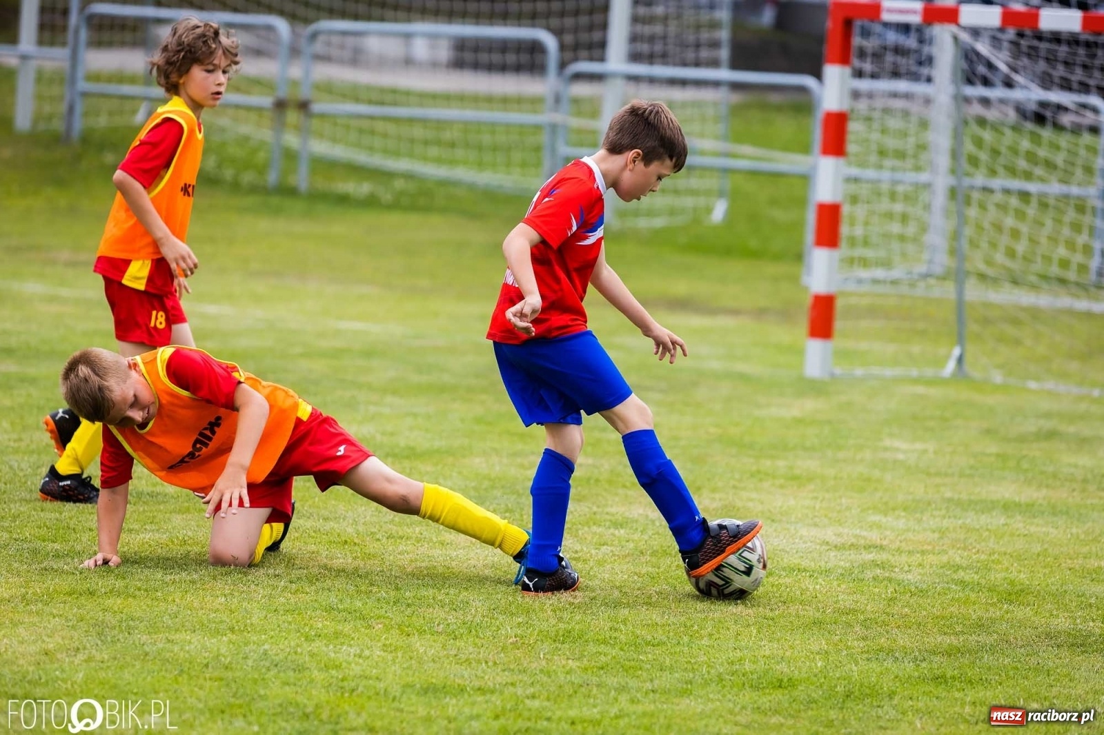 Zdjęcie w galerii na portalu naszraciborz.pl: Orlik Cup Nędza 2022. Zacięta rywalizacja rocznika 2013 i 2014 [FOTO] wiadomości z regionu