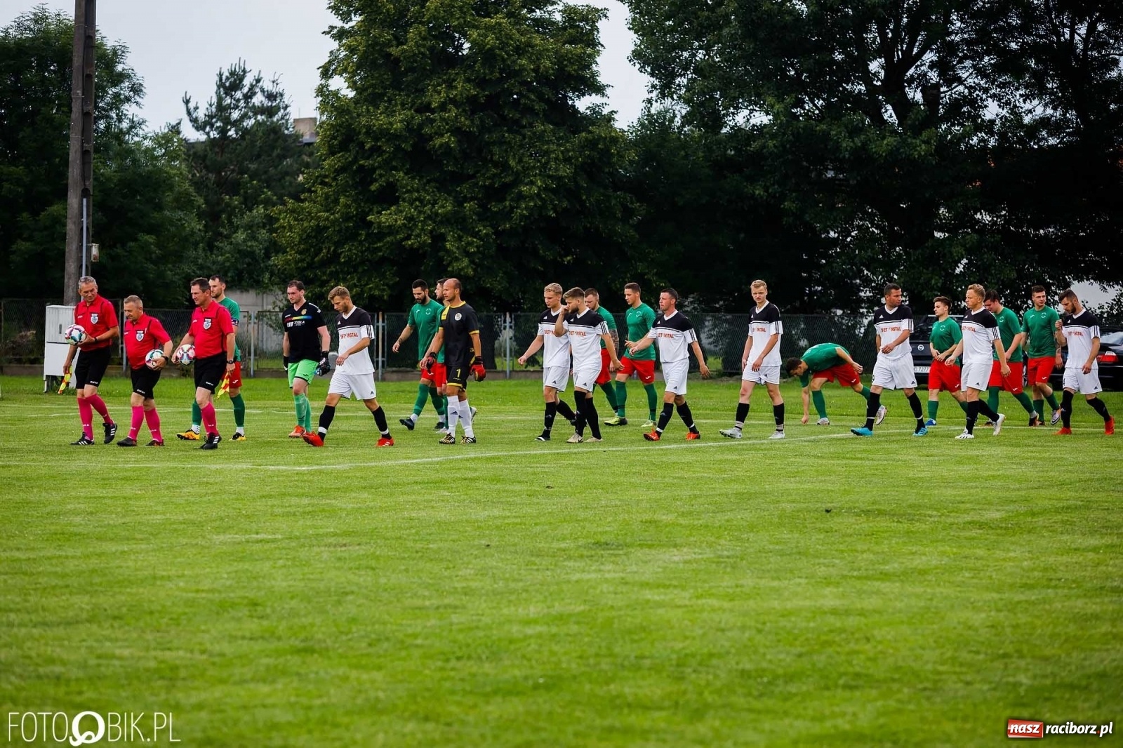 Zdjęcie w galerii na portalu naszraciborz.pl: Pawłów górą w starciu sąsiadów [FOTO] wiadomości z regionu