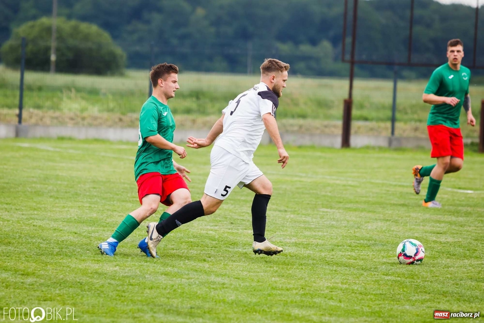 Zdjęcie w galerii na portalu naszraciborz.pl: Pawłów górą w starciu sąsiadów [FOTO] wiadomości z regionu
