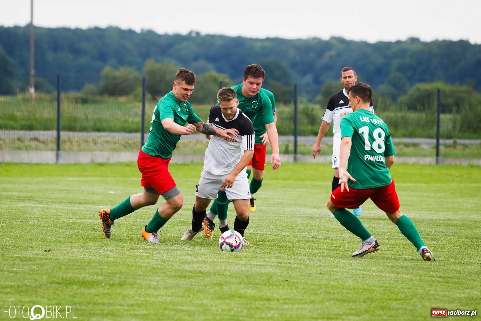 Zdjęcie w galerii na portalu naszraciborz.pl: Pawłów górą w starciu sąsiadów [FOTO] wiadomości z regionu