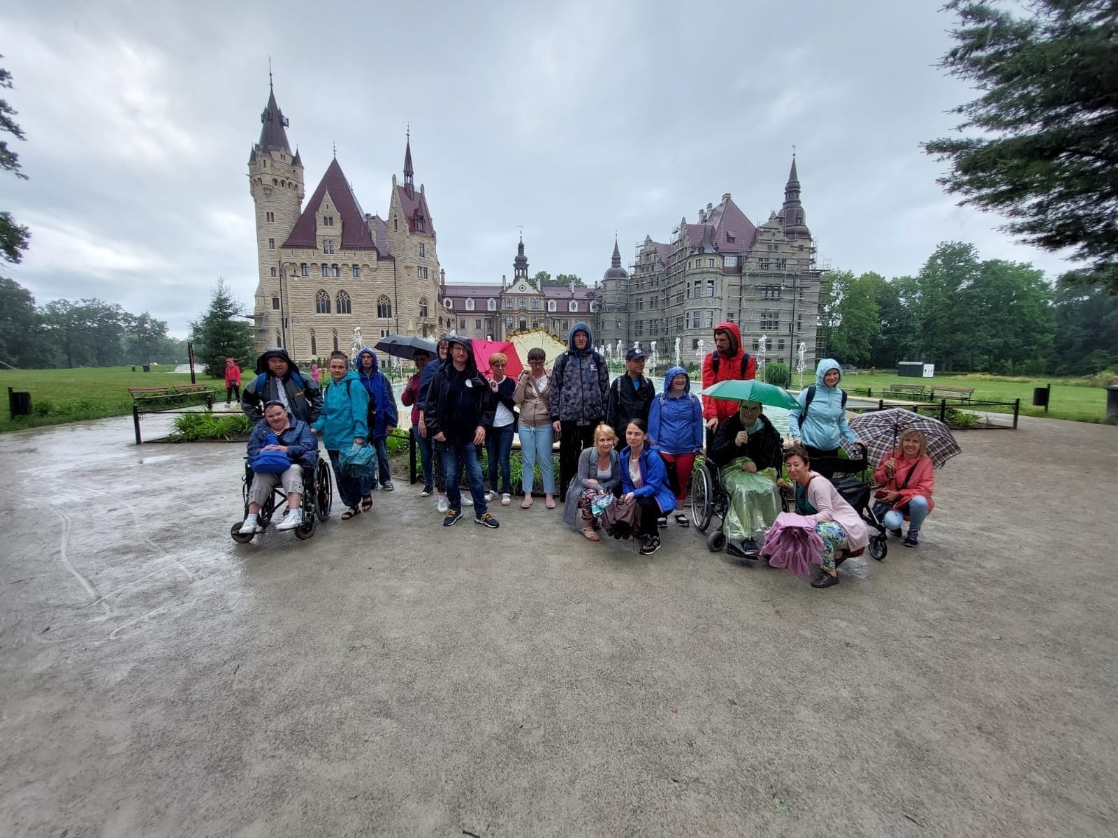 Zdjęcie w galerii na portalu naszraciborz.pl: Mimo deszczu ekipa wróciła zadowolona wiadomości z regionu