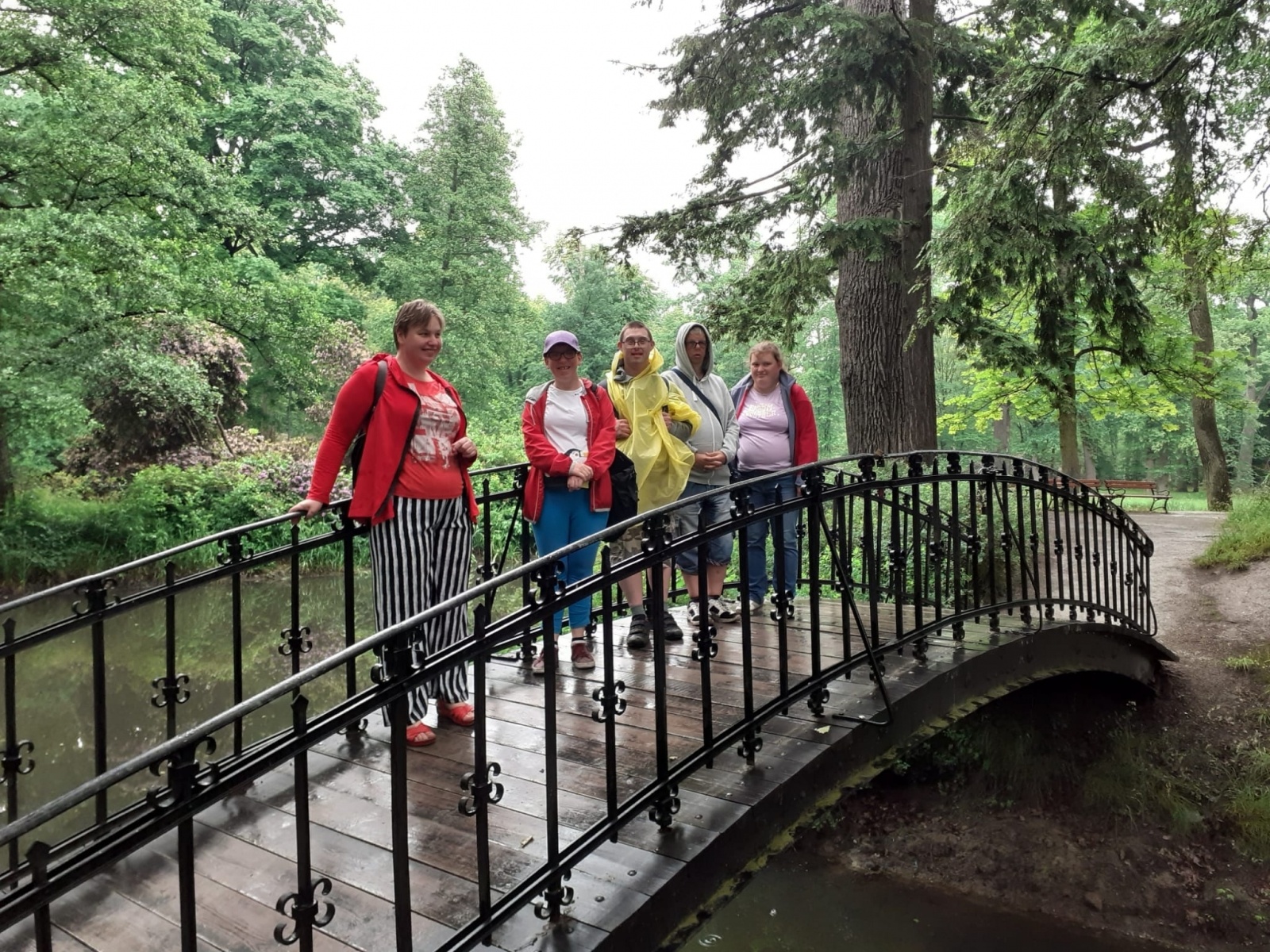 Zdjęcie w galerii na portalu naszraciborz.pl: Mimo deszczu ekipa wróciła zadowolona wiadomości z regionu