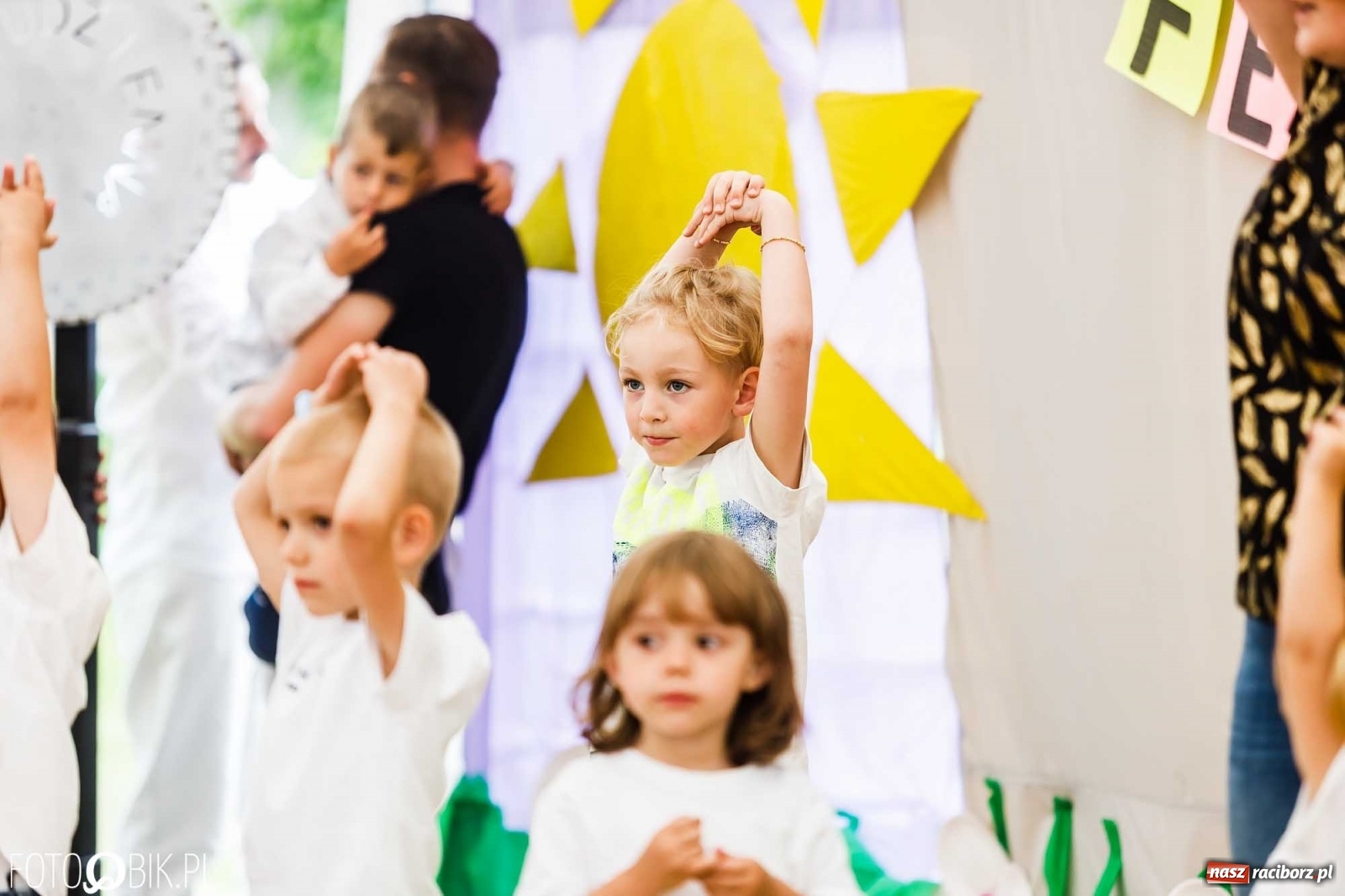 Zdjęcie w galerii na portalu naszraciborz.pl: Festyn rodzinny z Calineczką w Studziennej wiadomości z regionu