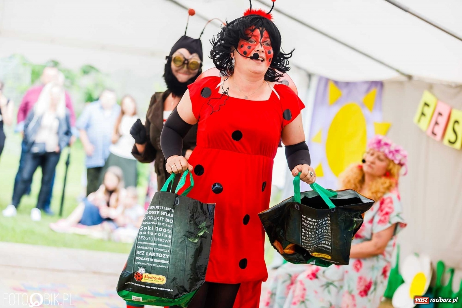 Zdjęcie w galerii na portalu naszraciborz.pl: Festyn rodzinny z Calineczką w Studziennej wiadomości z regionu