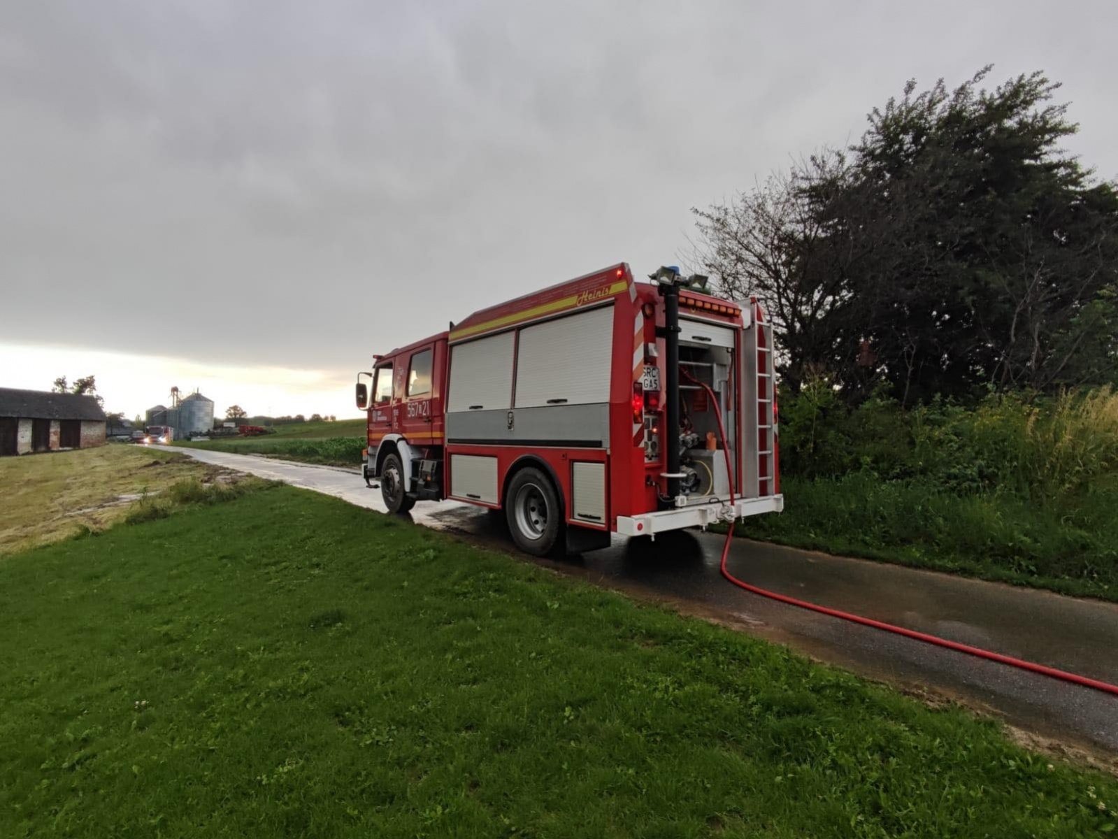 Zdjęcie w galerii na portalu naszraciborz.pl: Raport 998. Zalana Brzeźnica i Strzybnik. Zwłoki w mieszkaniu przy Kochanowskiego wiadomości z regionu