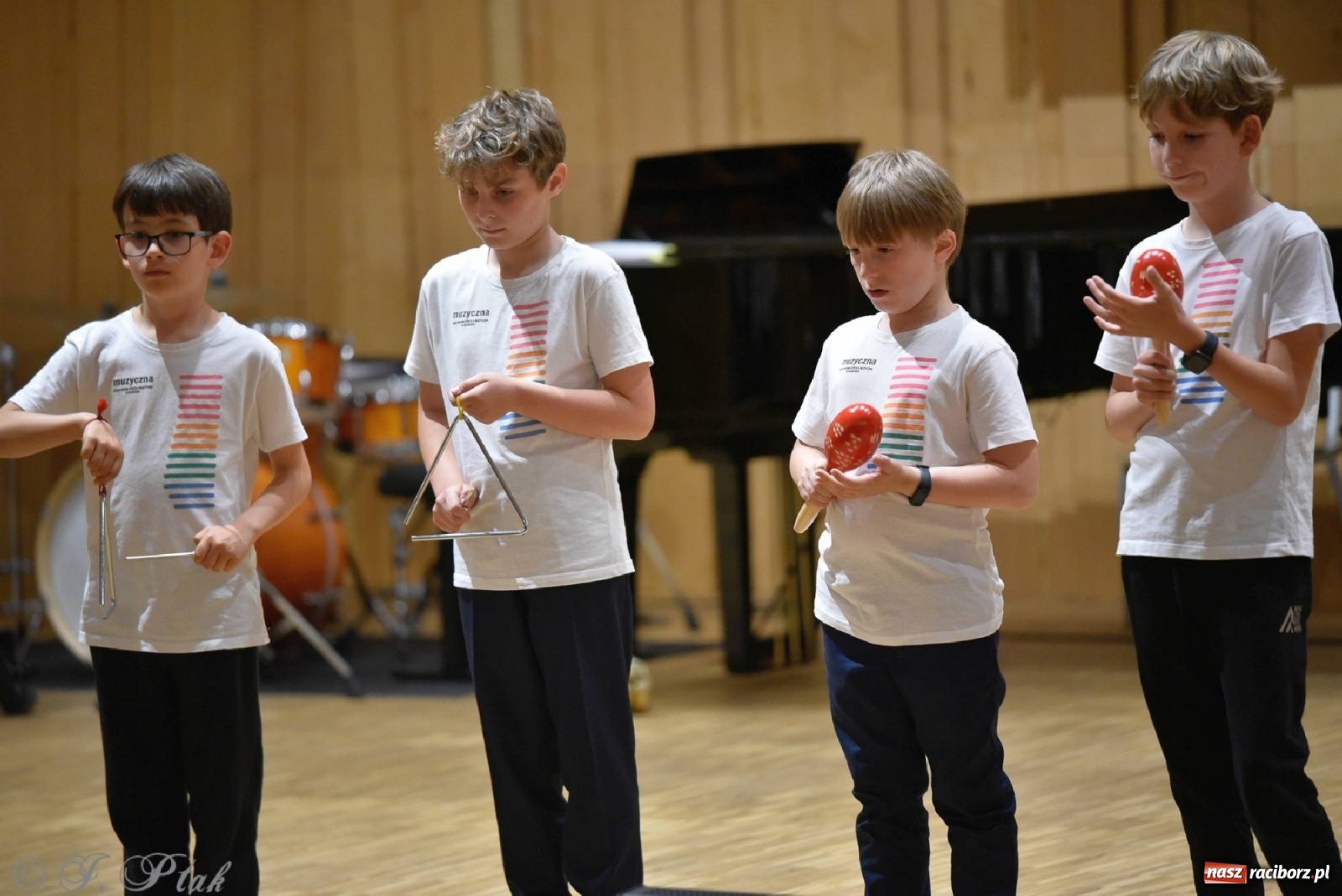 Zdjęcie w galerii na portalu naszraciborz.pl: Koncert letni w raciborskiej szkole muzycznej wiadomości z regionu