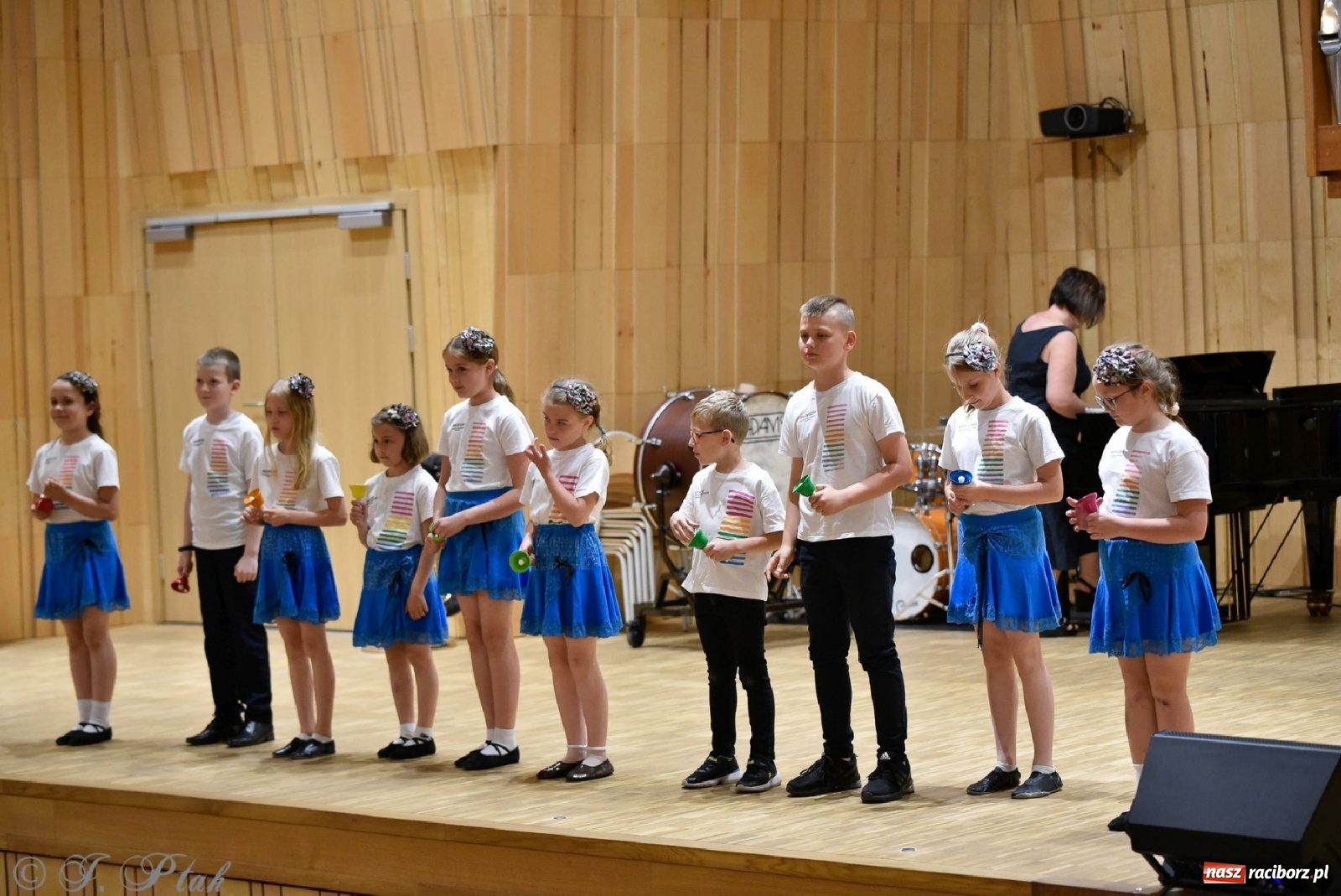 Zdjęcie w galerii na portalu naszraciborz.pl: Koncert letni w raciborskiej szkole muzycznej wiadomości z regionu