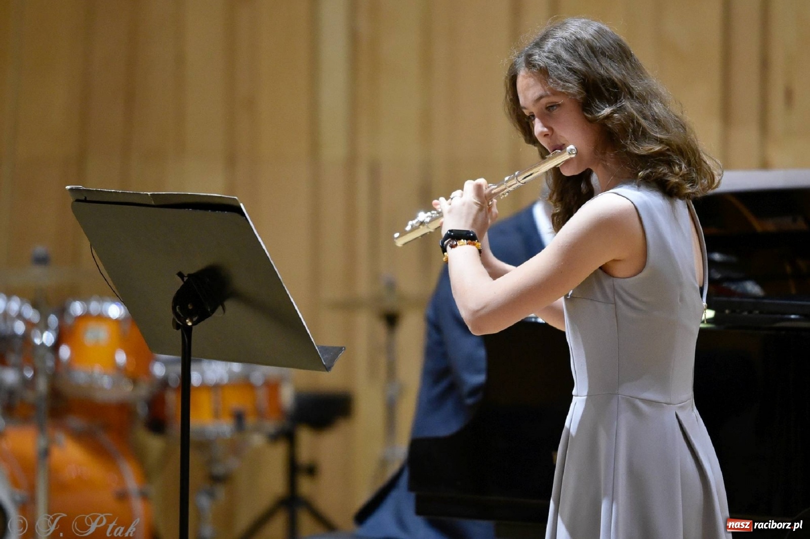 Zdjęcie w galerii na portalu naszraciborz.pl: Koncert letni w raciborskiej szkole muzycznej wiadomości z regionu