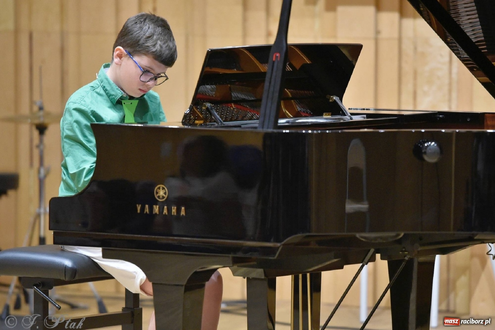 Zdjęcie w galerii na portalu naszraciborz.pl: Koncert letni w raciborskiej szkole muzycznej wiadomości z regionu