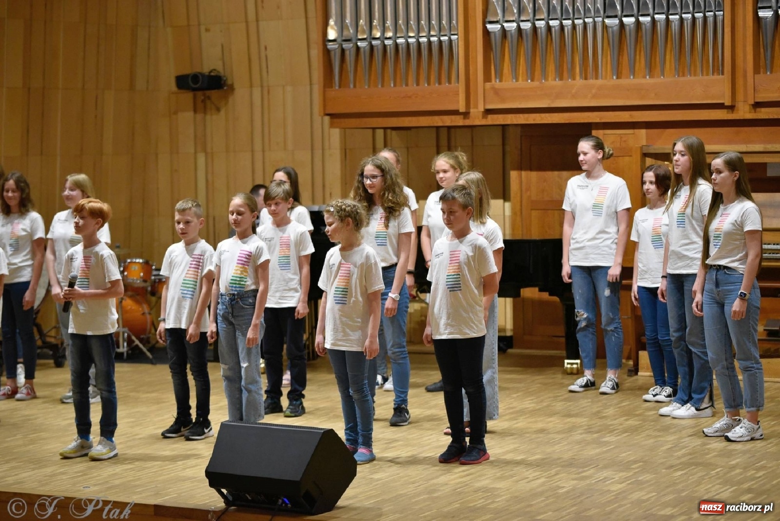 Zdjęcie w galerii na portalu naszraciborz.pl: Koncert letni w raciborskiej szkole muzycznej wiadomości z regionu