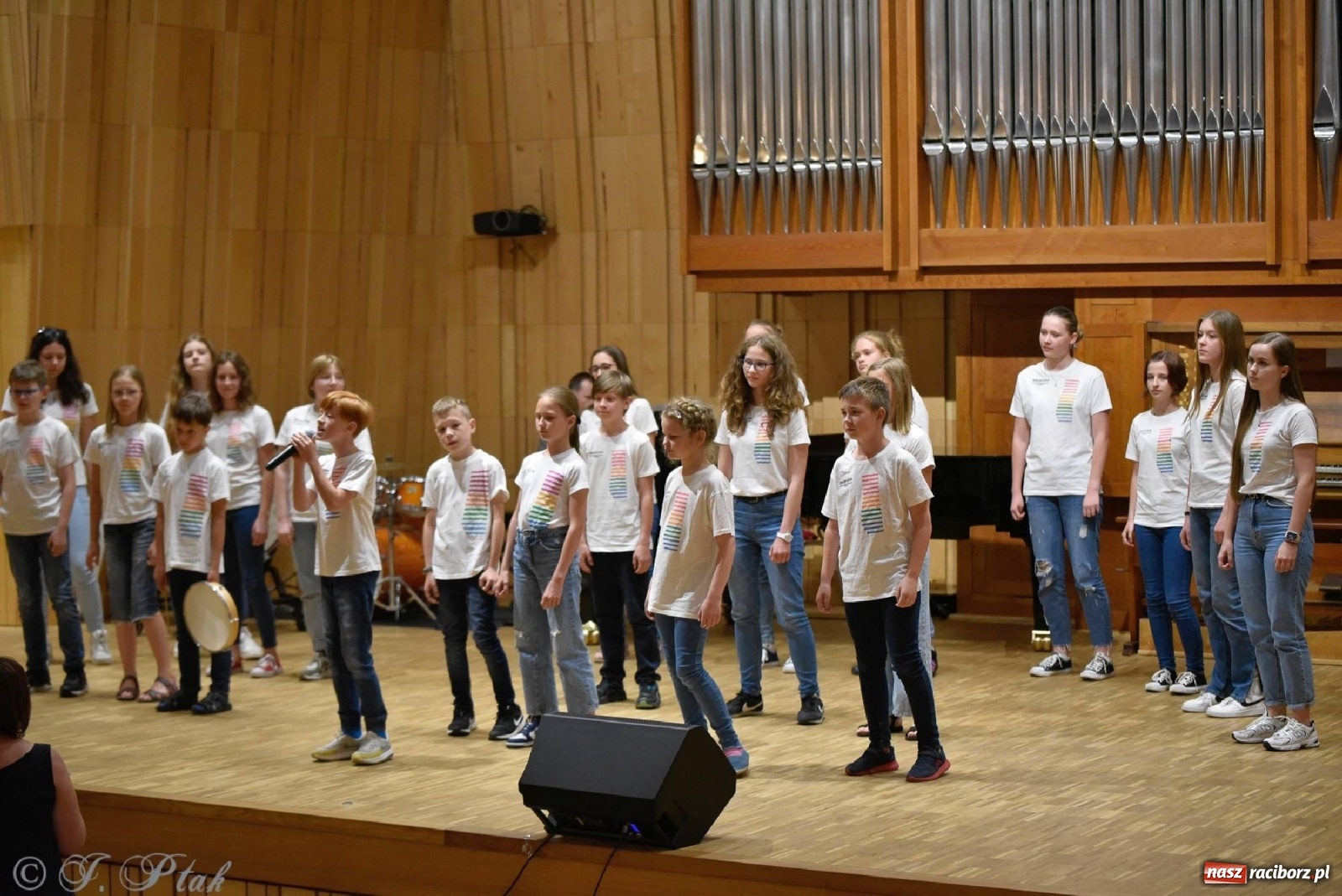 Zdjęcie w galerii na portalu naszraciborz.pl: Koncert letni w raciborskiej szkole muzycznej wiadomości z regionu