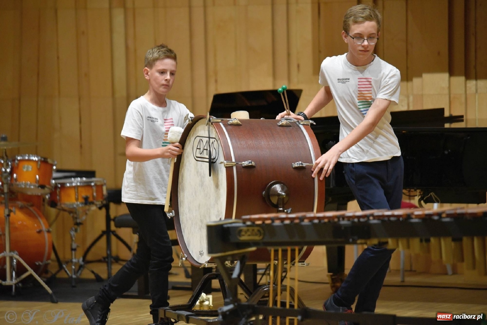 Zdjęcie w galerii na portalu naszraciborz.pl: Koncert letni w raciborskiej szkole muzycznej wiadomości z regionu