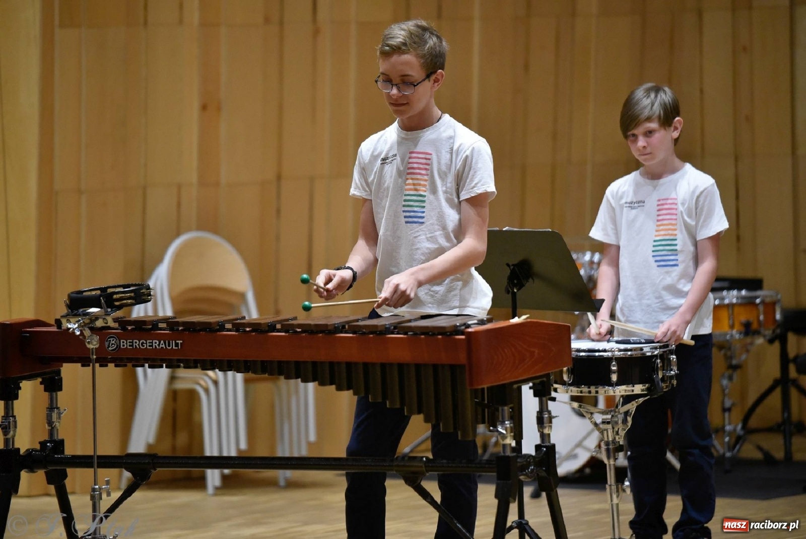 Zdjęcie w galerii na portalu naszraciborz.pl: Koncert letni w raciborskiej szkole muzycznej wiadomości z regionu