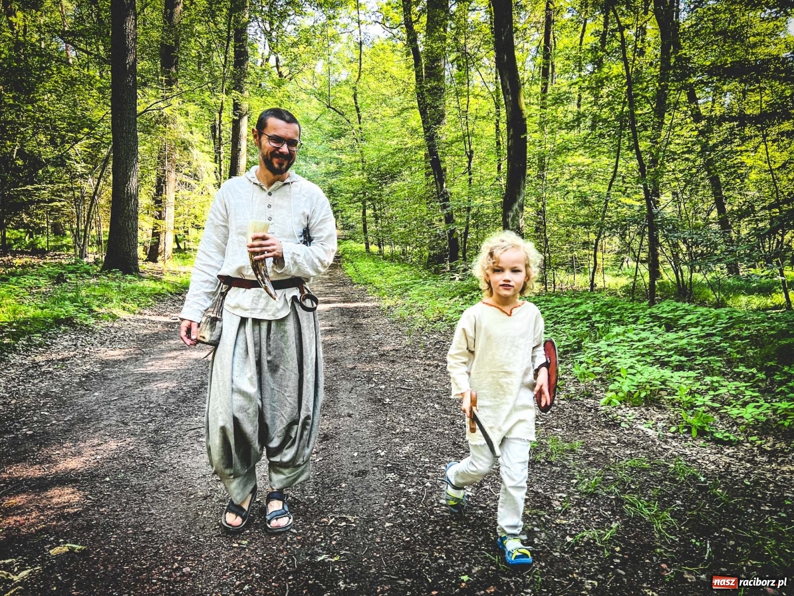 Zdjęcie w galerii na portalu naszraciborz.pl: Manewry wojów. Ruszył raciborski festiwal średniowieczny [WIDEO] wiadomości z regionu