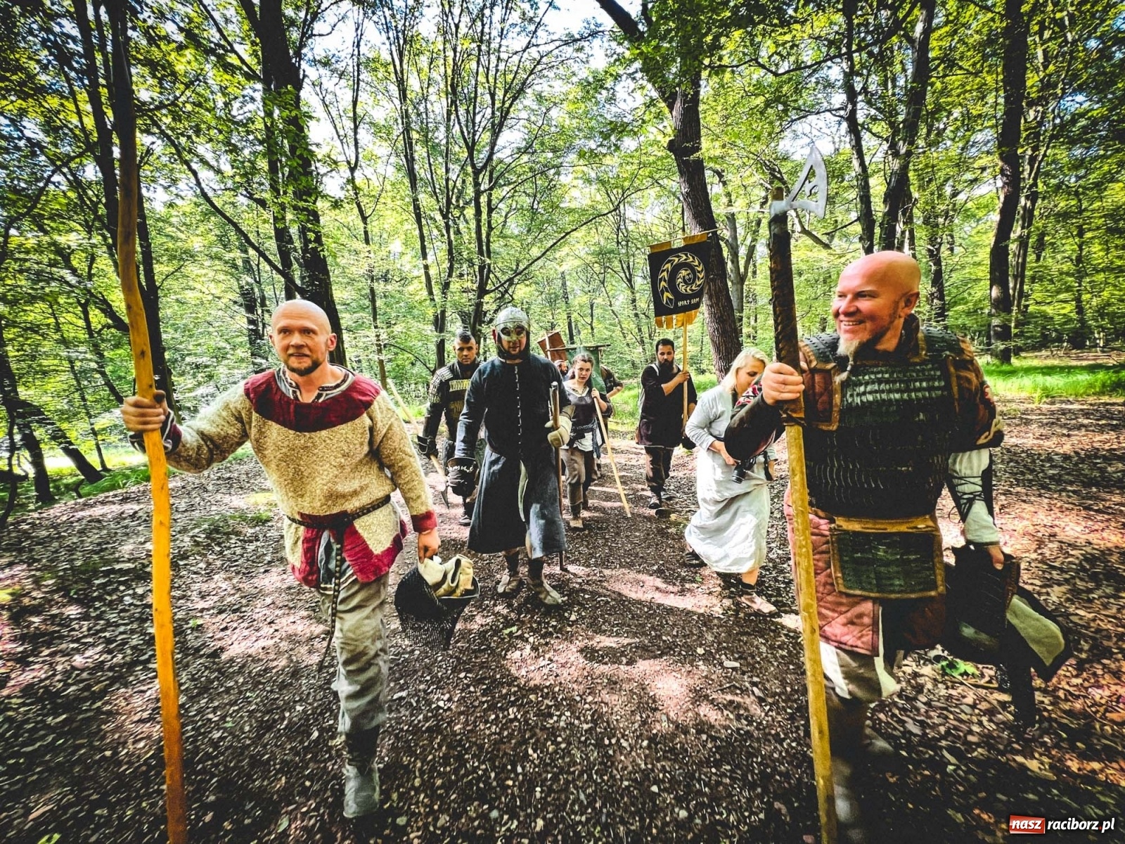Zdjęcie w galerii na portalu naszraciborz.pl: Manewry wojów. Ruszył raciborski festiwal średniowieczny [WIDEO] wiadomości z regionu