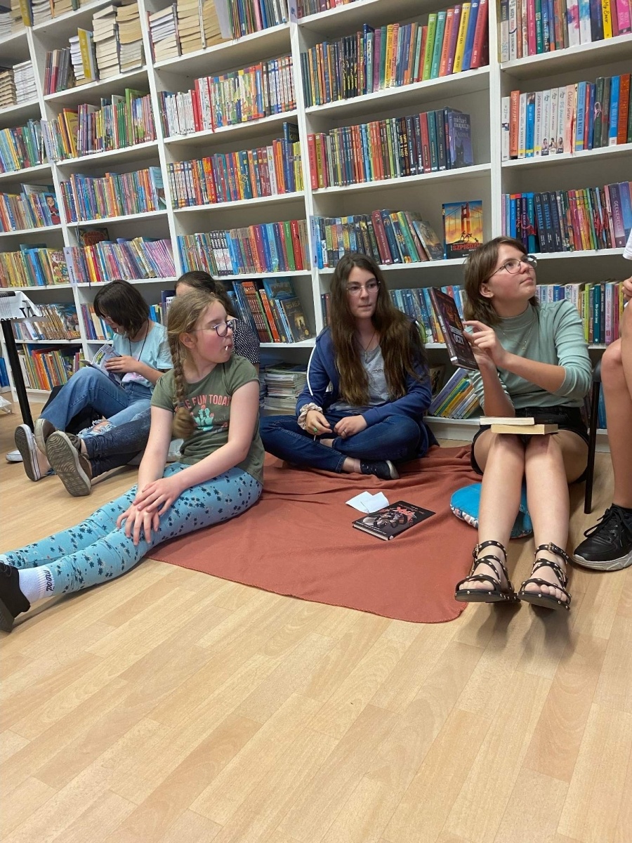 Zdjęcie w galerii na portalu naszraciborz.pl: Czytanie to nie przeżytek - noc w bibliotece na Płoni wiadomości z regionu